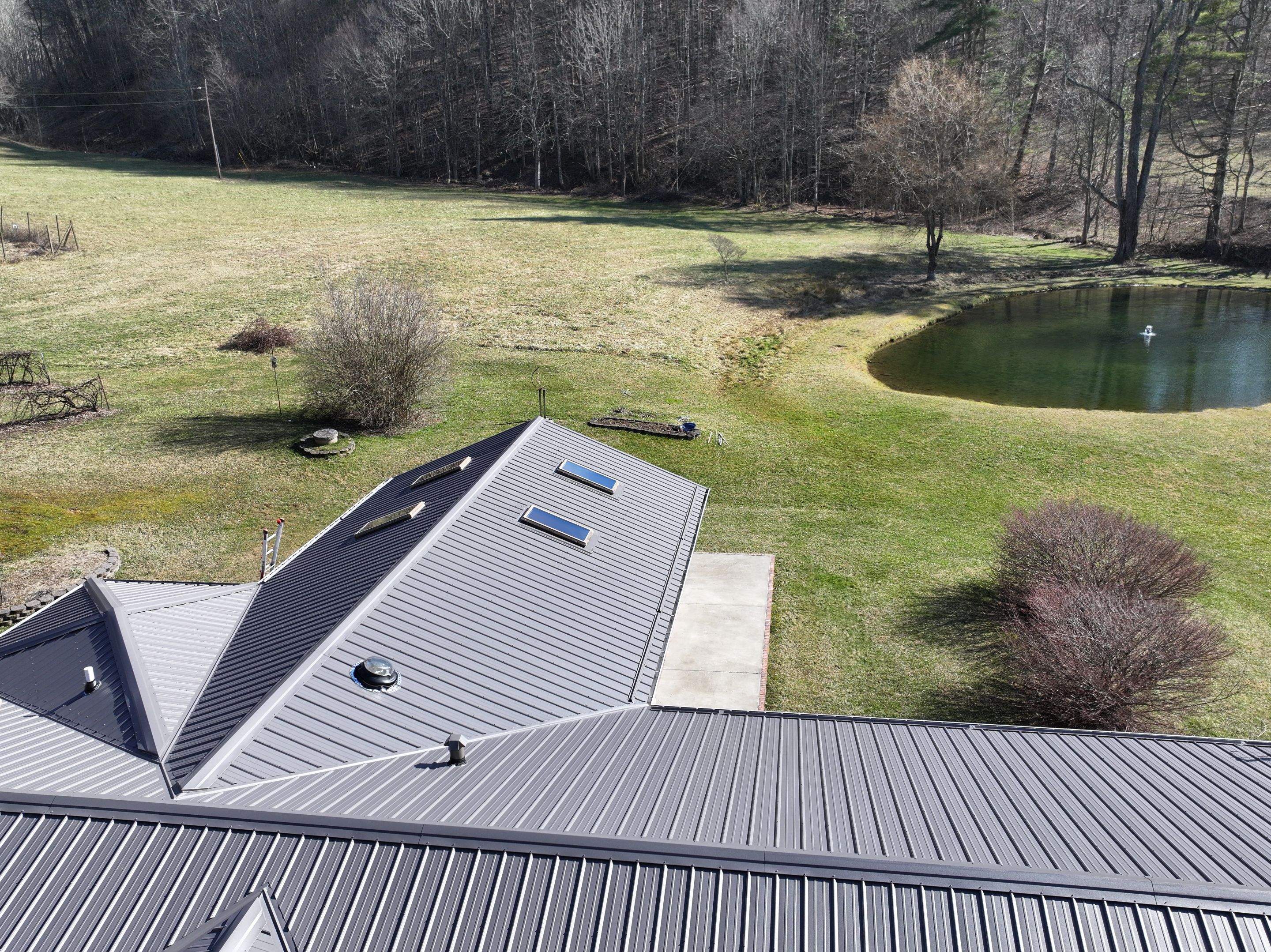 Woodard Residence by Omnia Roofing