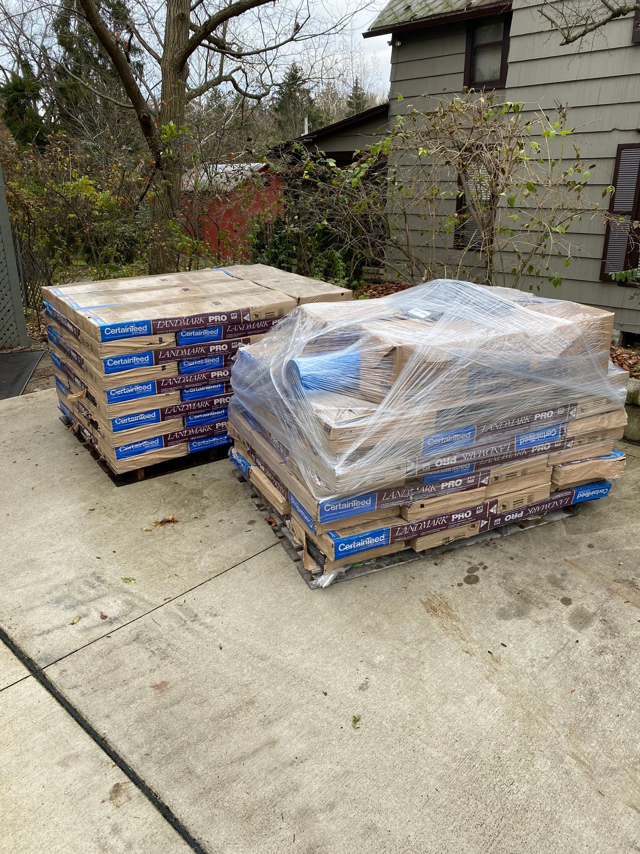 James Hardie Fiber Cement Siding and Certainteed Landmark Pro Roof Installation by Best Roofing & Siding Company