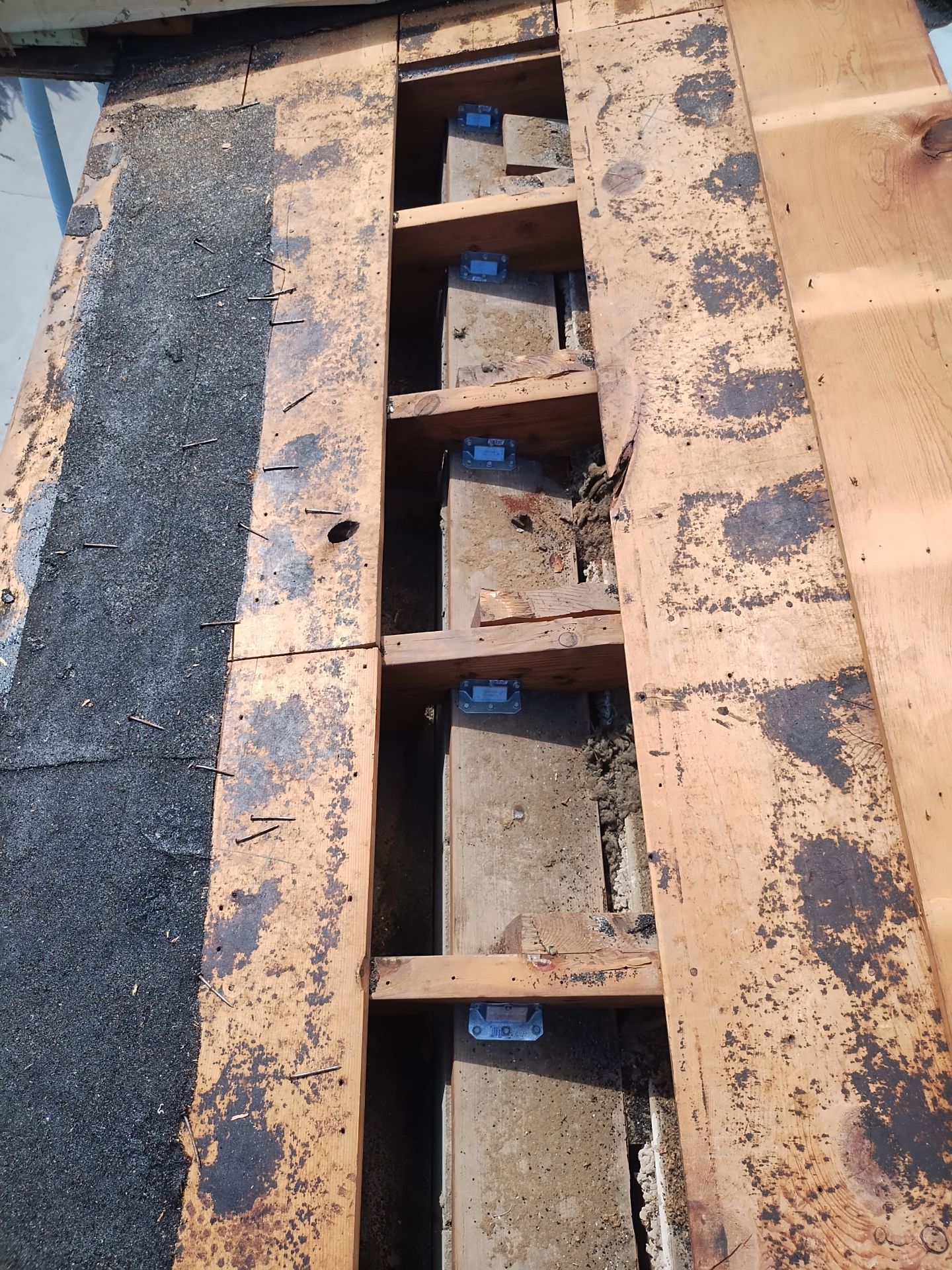 Project in St. Petersburg 33712 by Mitchell Roofing Company LLC 