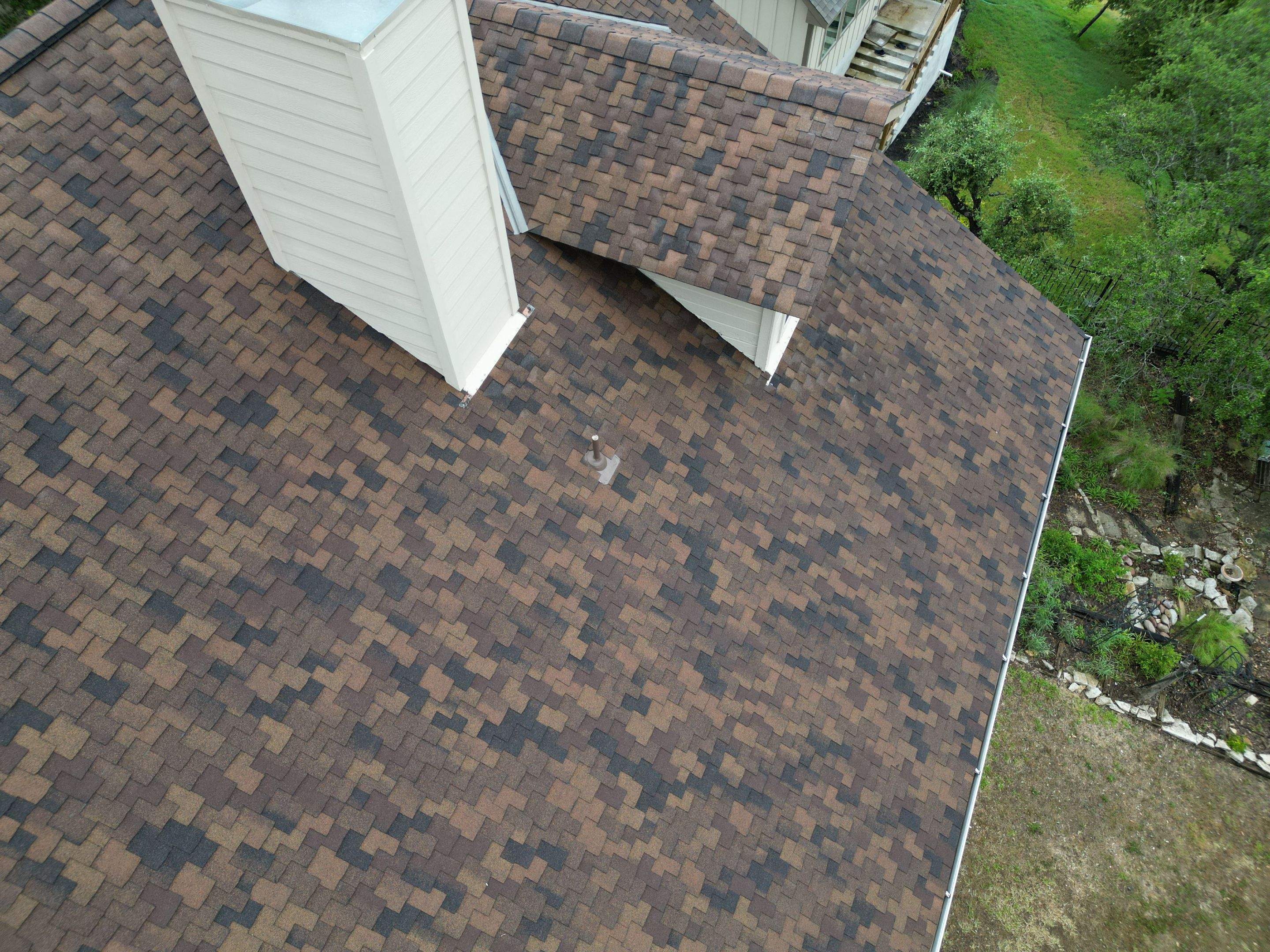 Aged Bark - CertainTeed Presidential Shake   by RoofsOnly.com