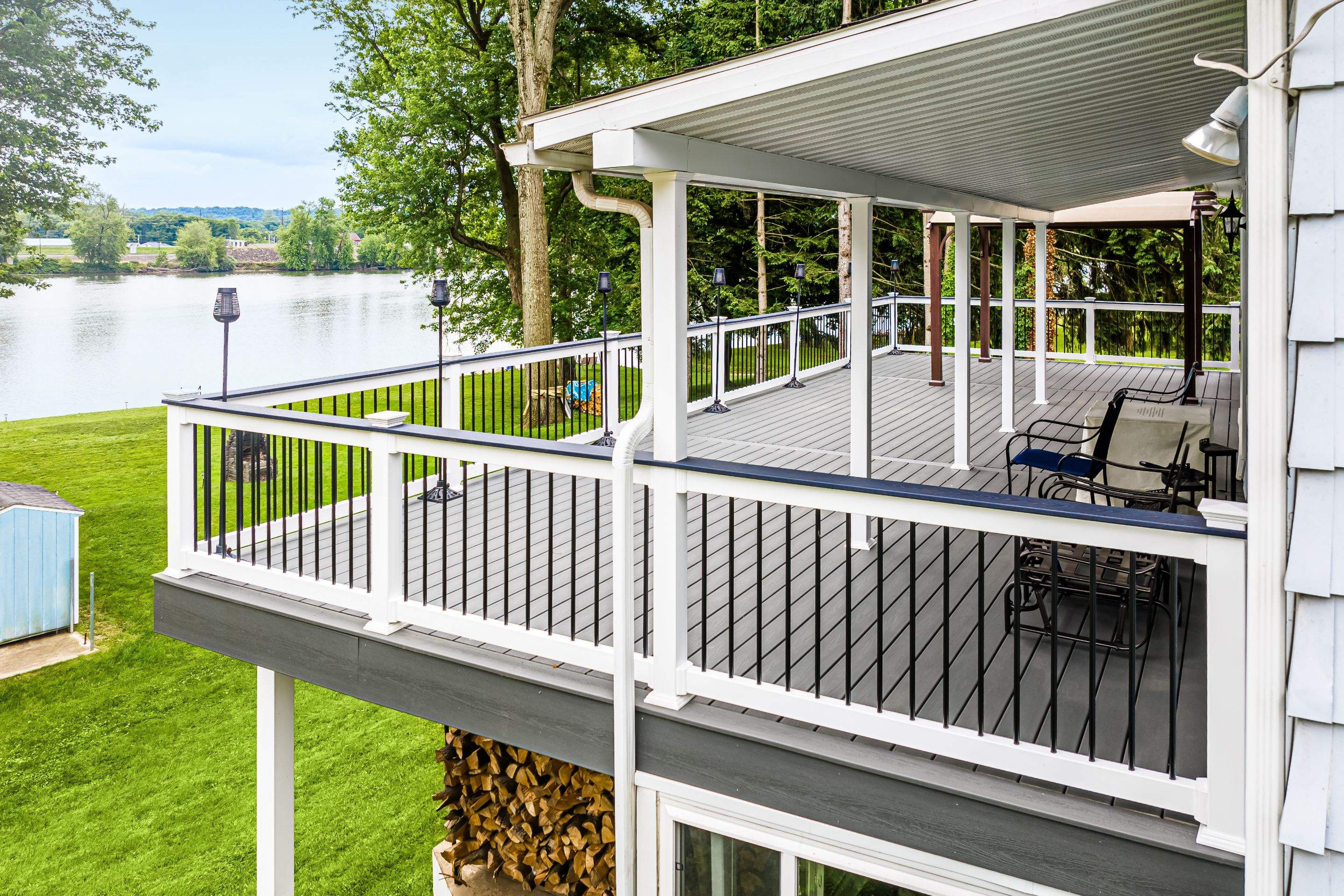 New Deck by Esh Builders