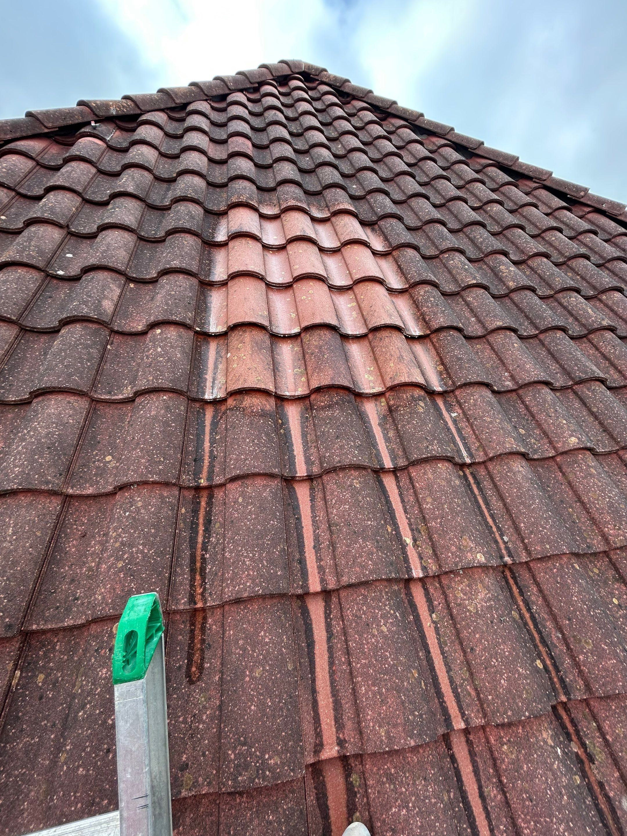 Tile Roof Wash Test Spot by Bright Choice