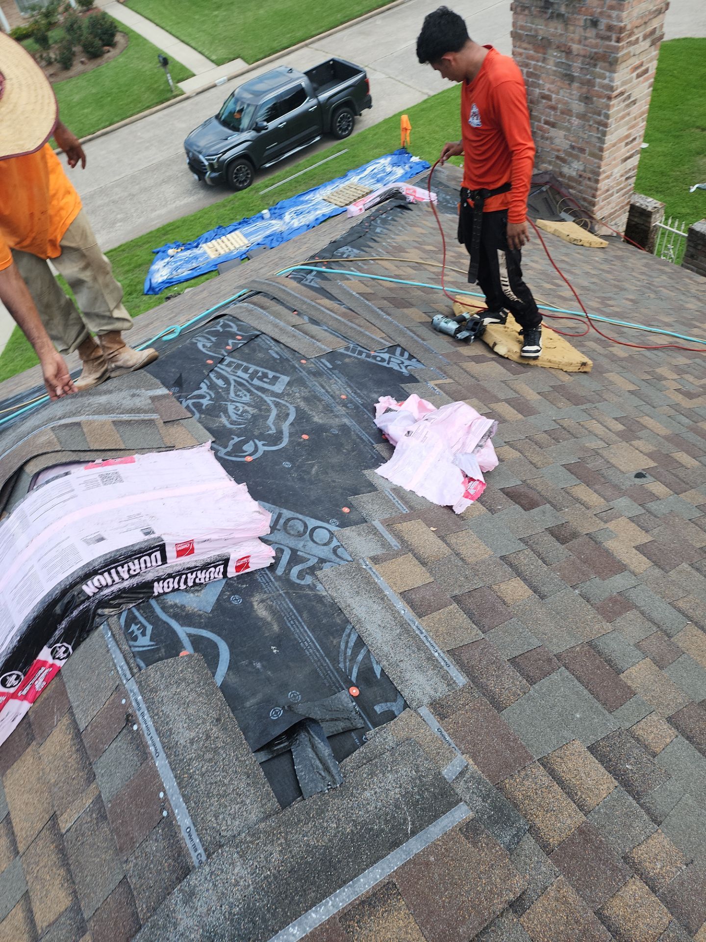 Residential Roofing Installation using Owen's Corning Duration (Lifetime) Shingles by Roof Repair Company