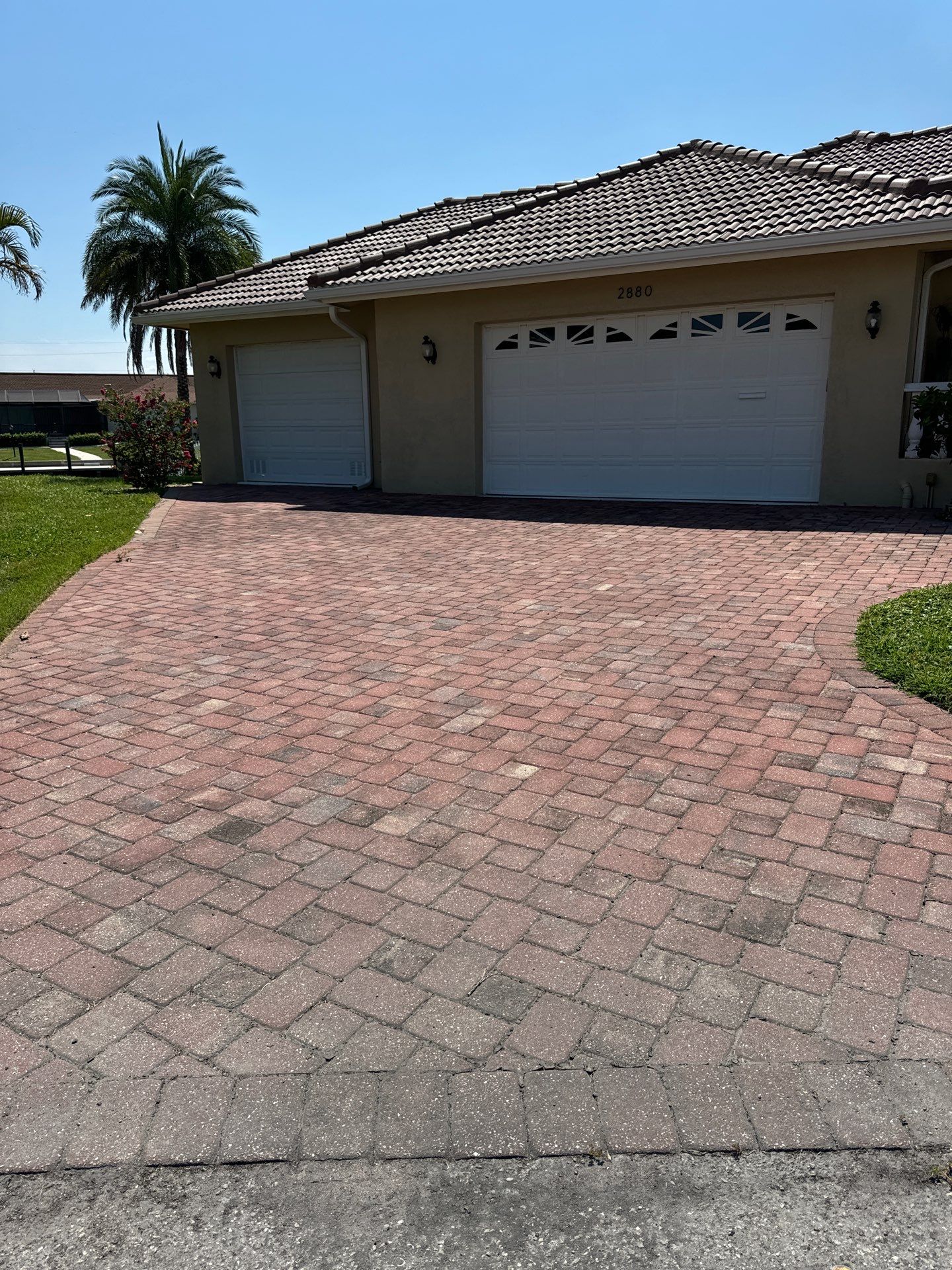 Driveway Cleaning, Sanding & Sealing by Wizard Wash