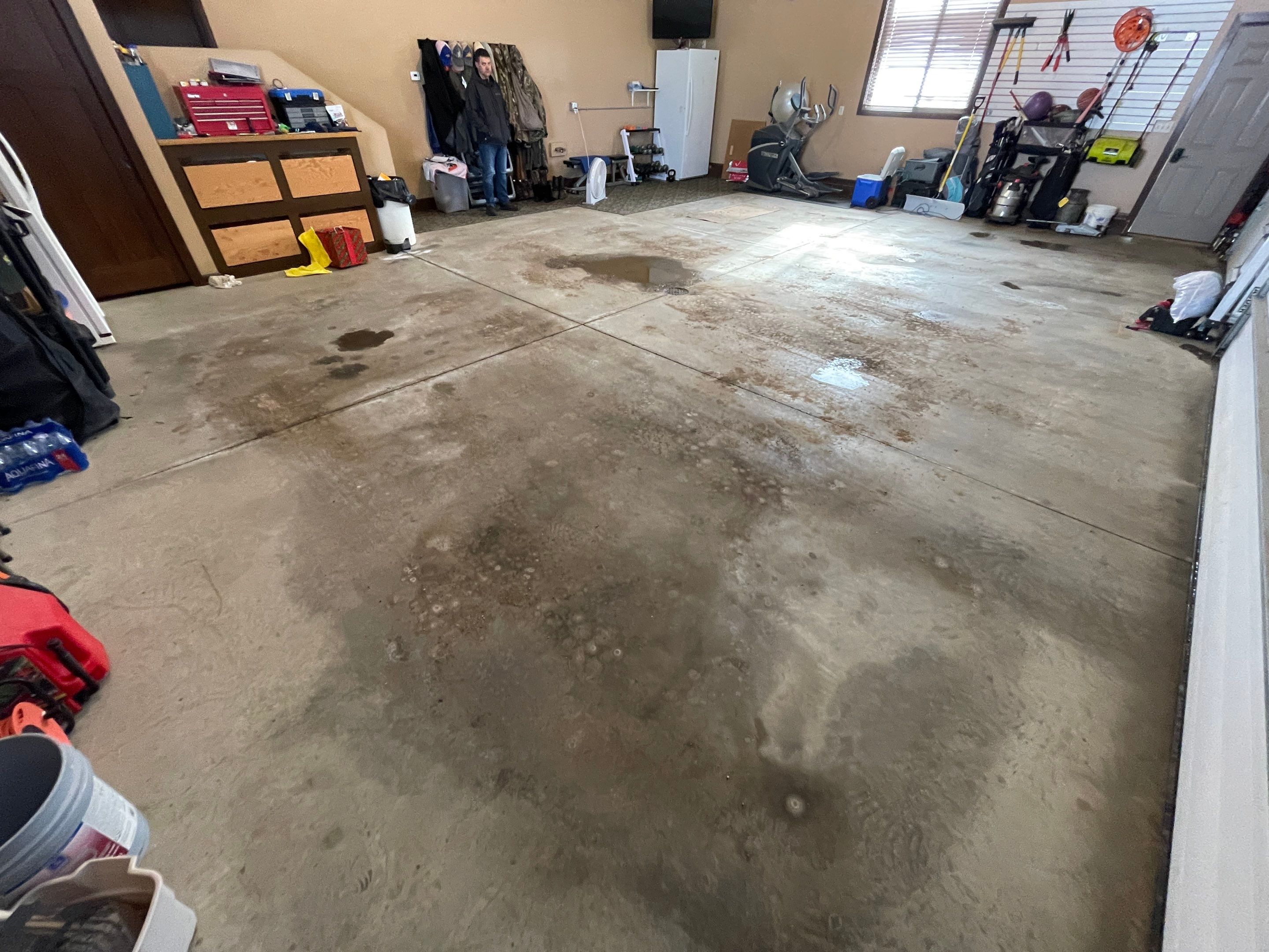 Garage using Silver Creek by Select Painting, Coatings & Garage Cabinets