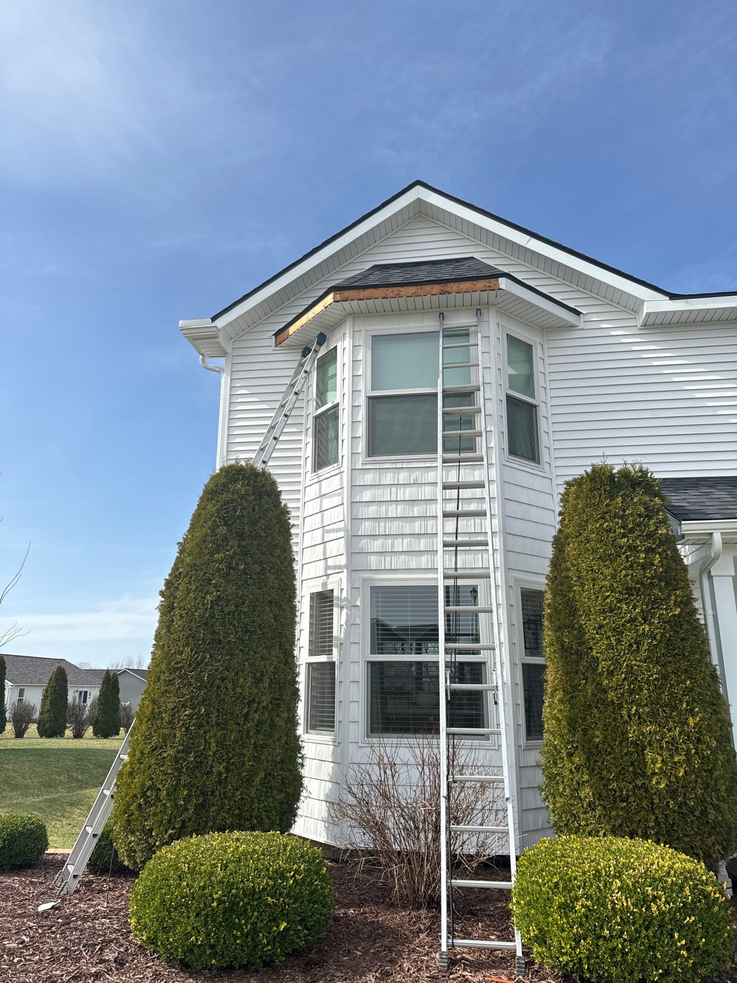 Siding Replacement using Certainteed Classic Restoration D4 by 180 Contractors