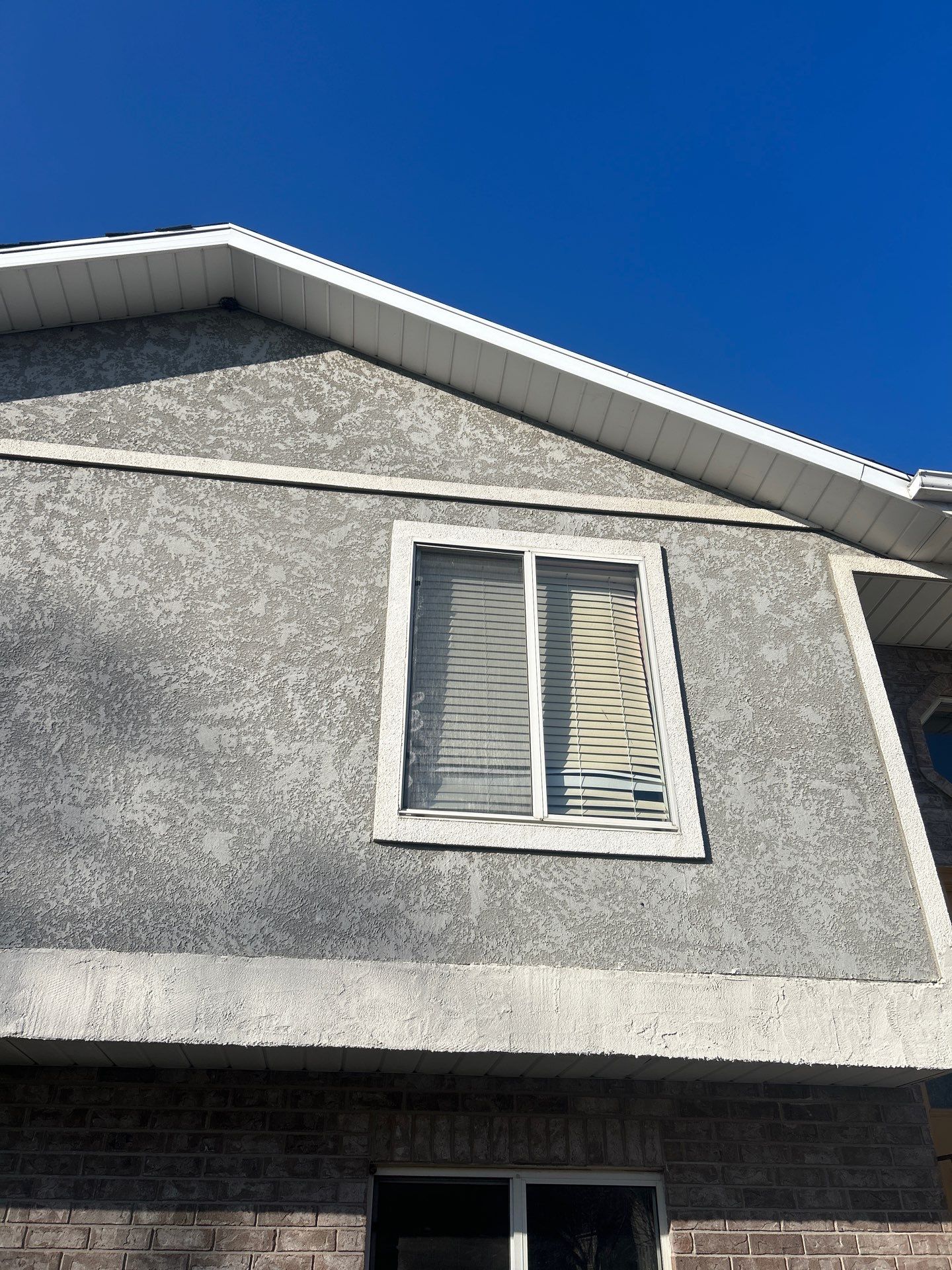 Kaysville | Master Stucco Conversion | Mixed Vinyl Profiles in Crisp White by Ideal Siding Utah