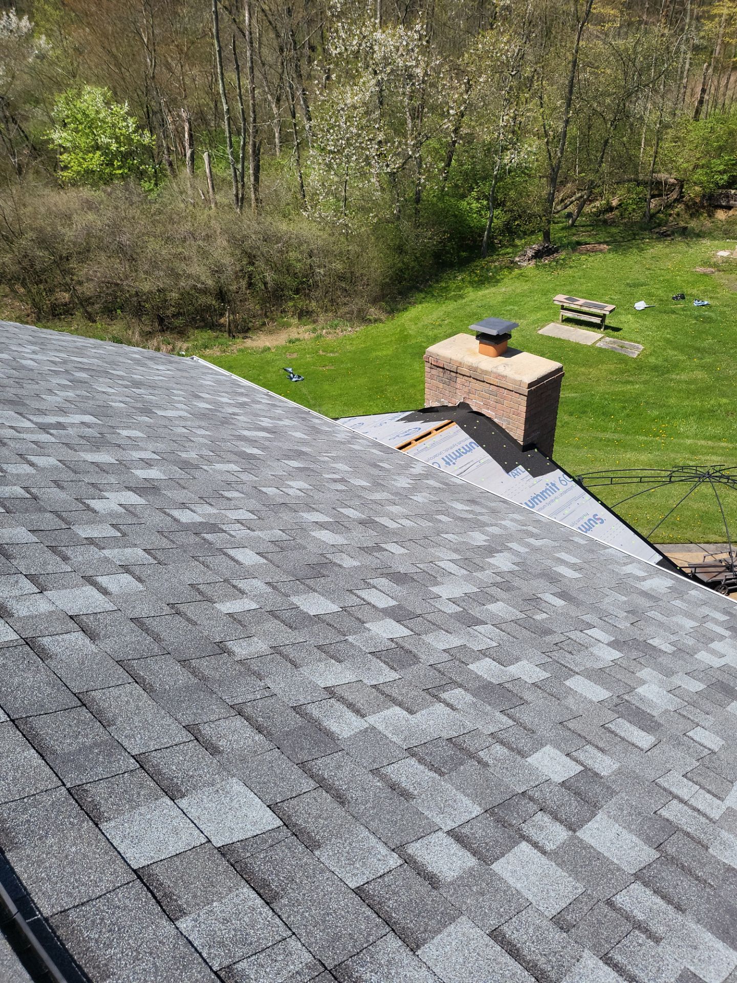 Atlas Pinnacle, Color, Coastal Granite, Drip Edge, Birch White by Eagle Eye Roofing