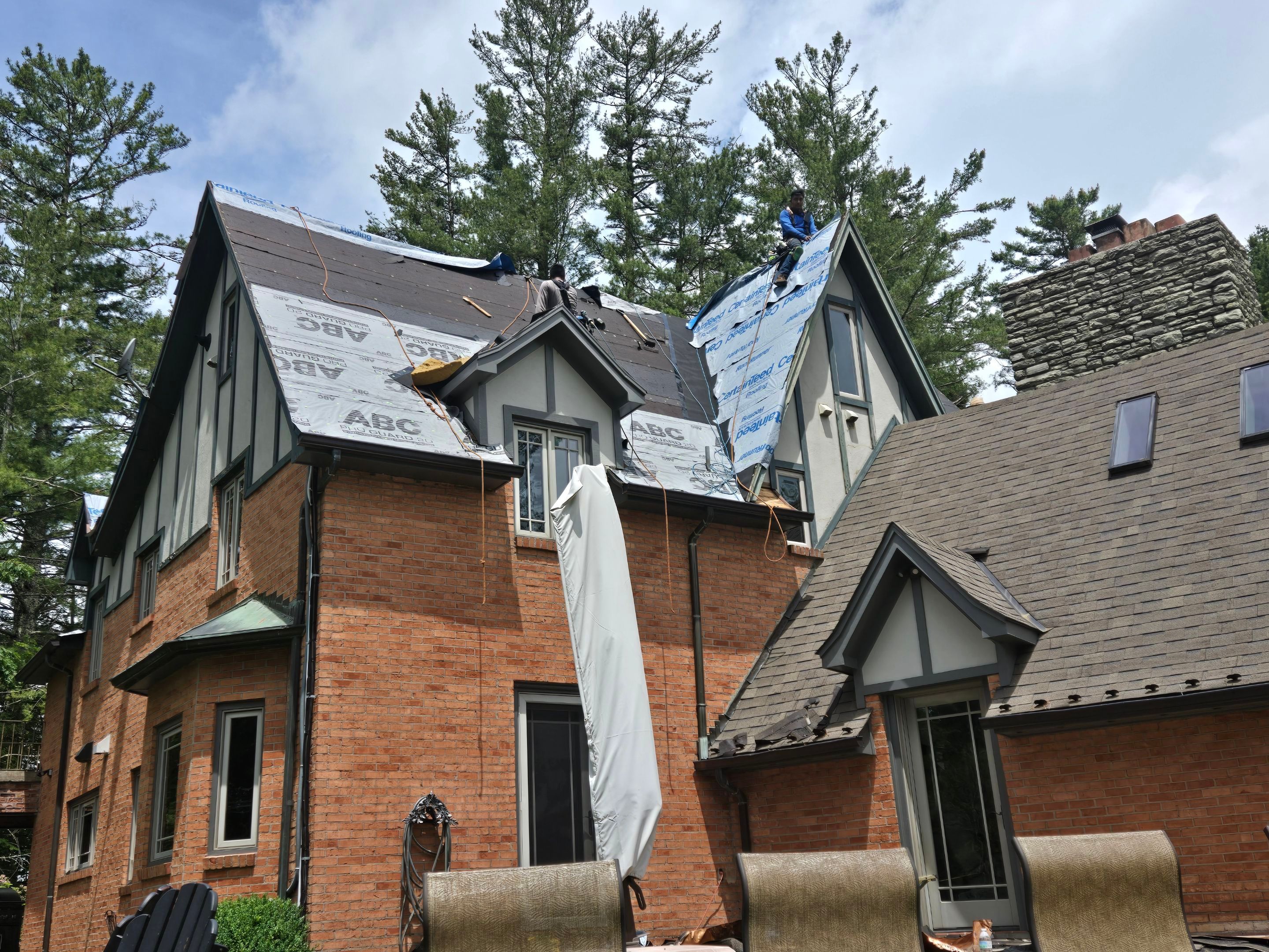 Cameron Residence by Omnia Roofing