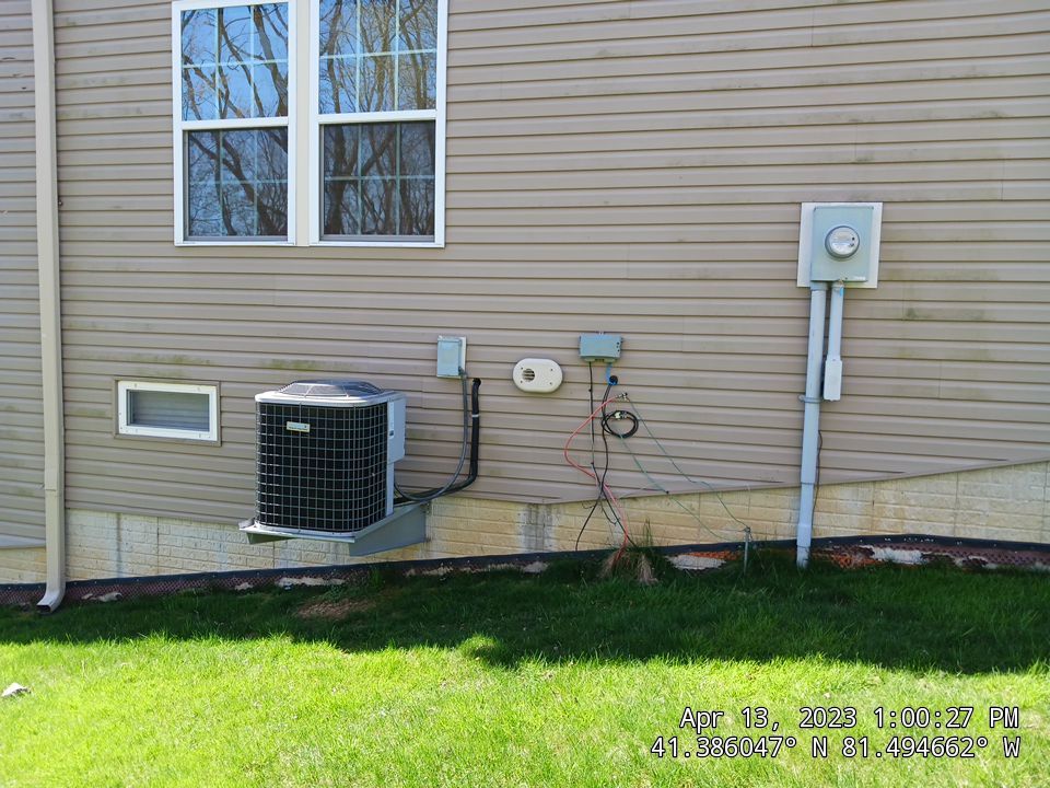Residential Roof Replacement using CertainTeed Grand Manor by Absolute Roofing and Construction