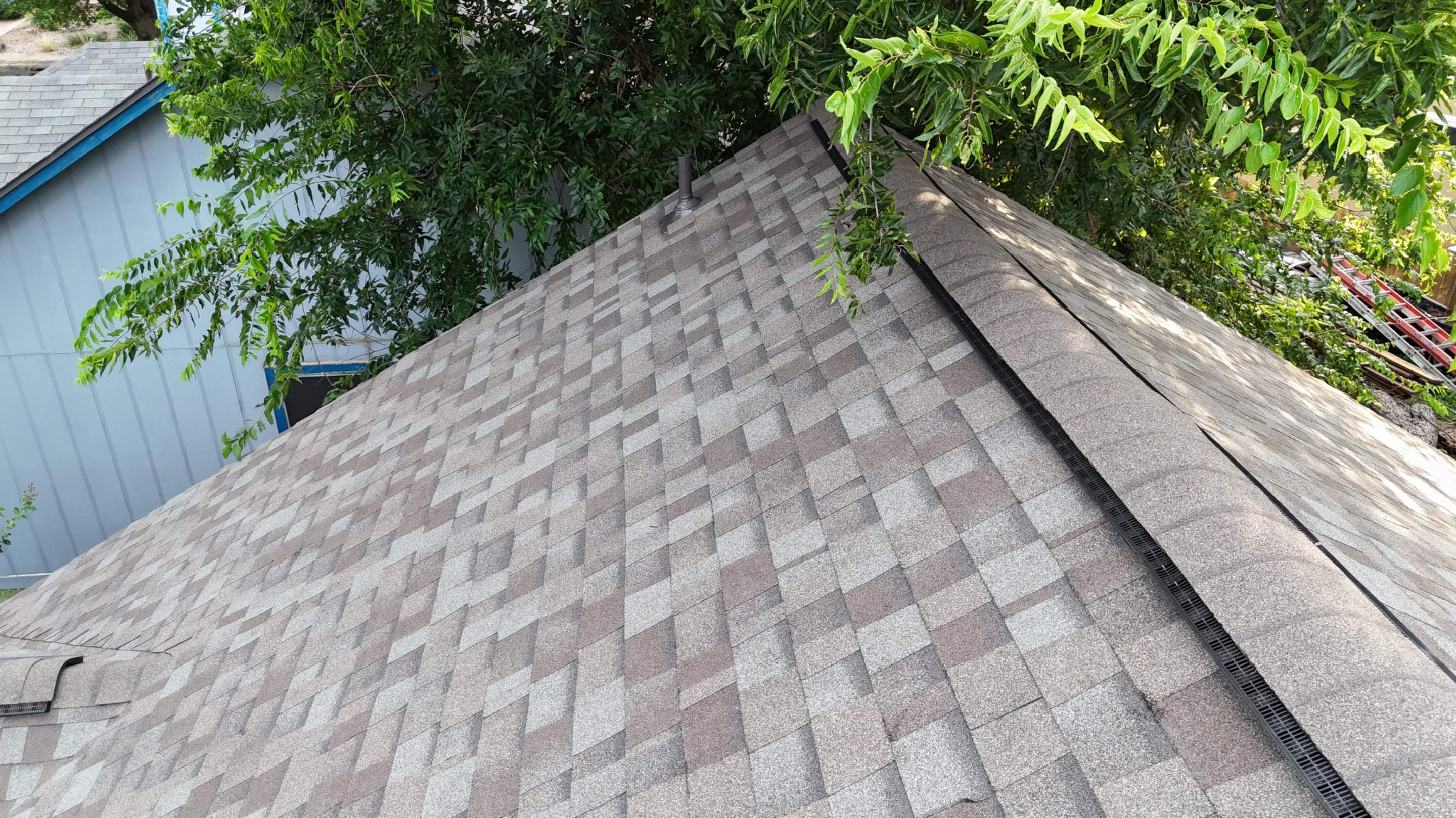 Driftwood - Owens Corning TruDefinition Duration by RoofsOnly.com