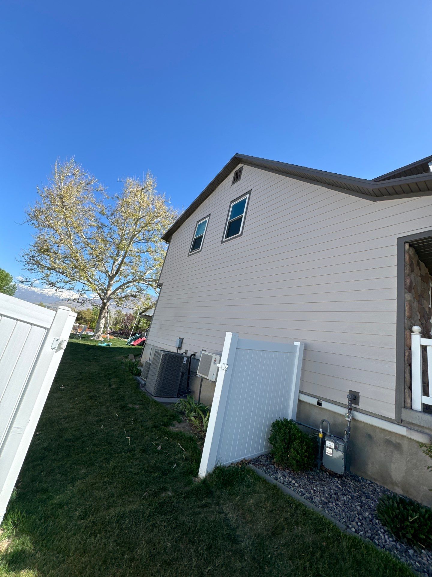 Siding in Lindon by Master Rain Gutters.