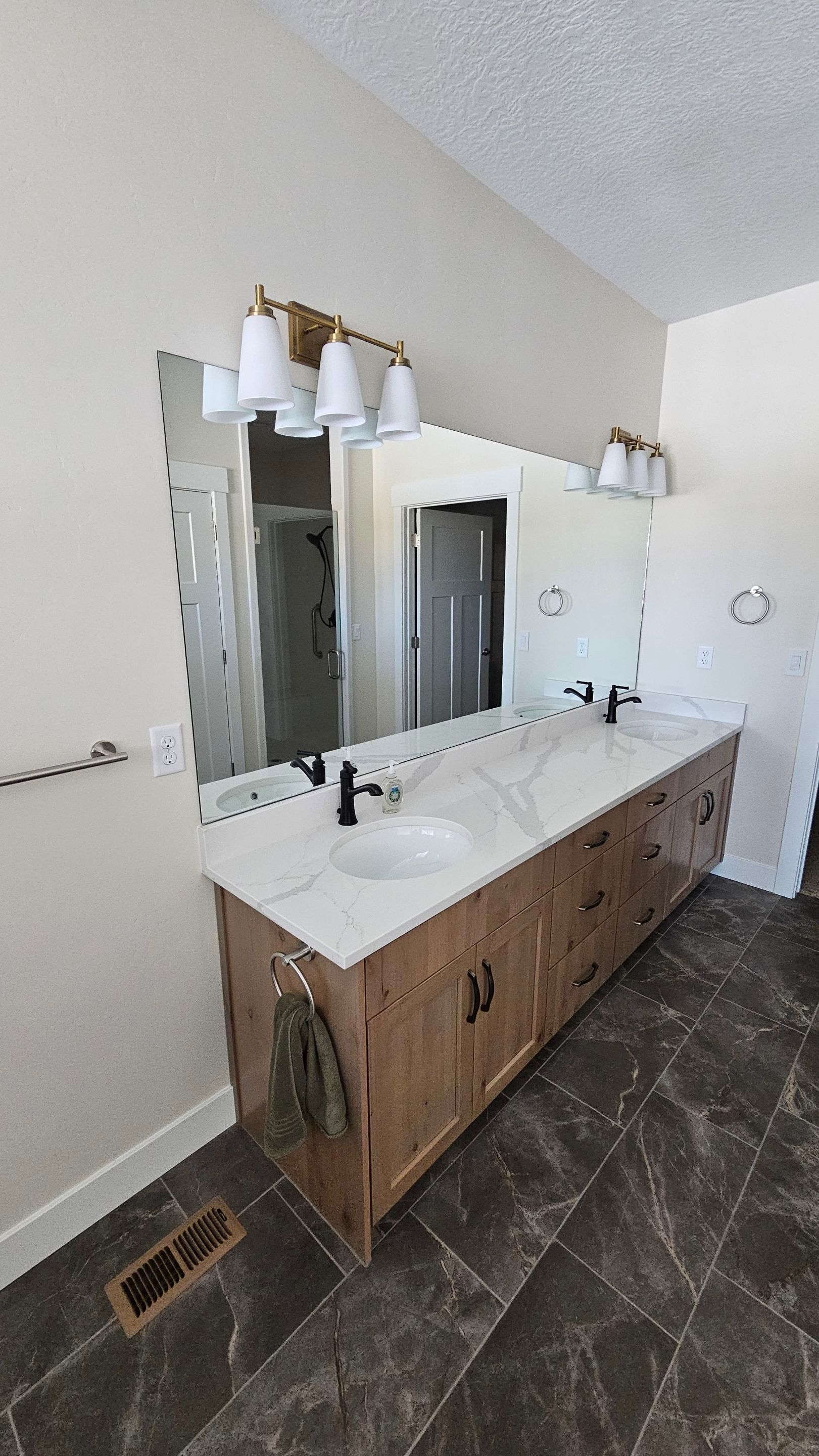 EE7 - Allred by Garner Construction