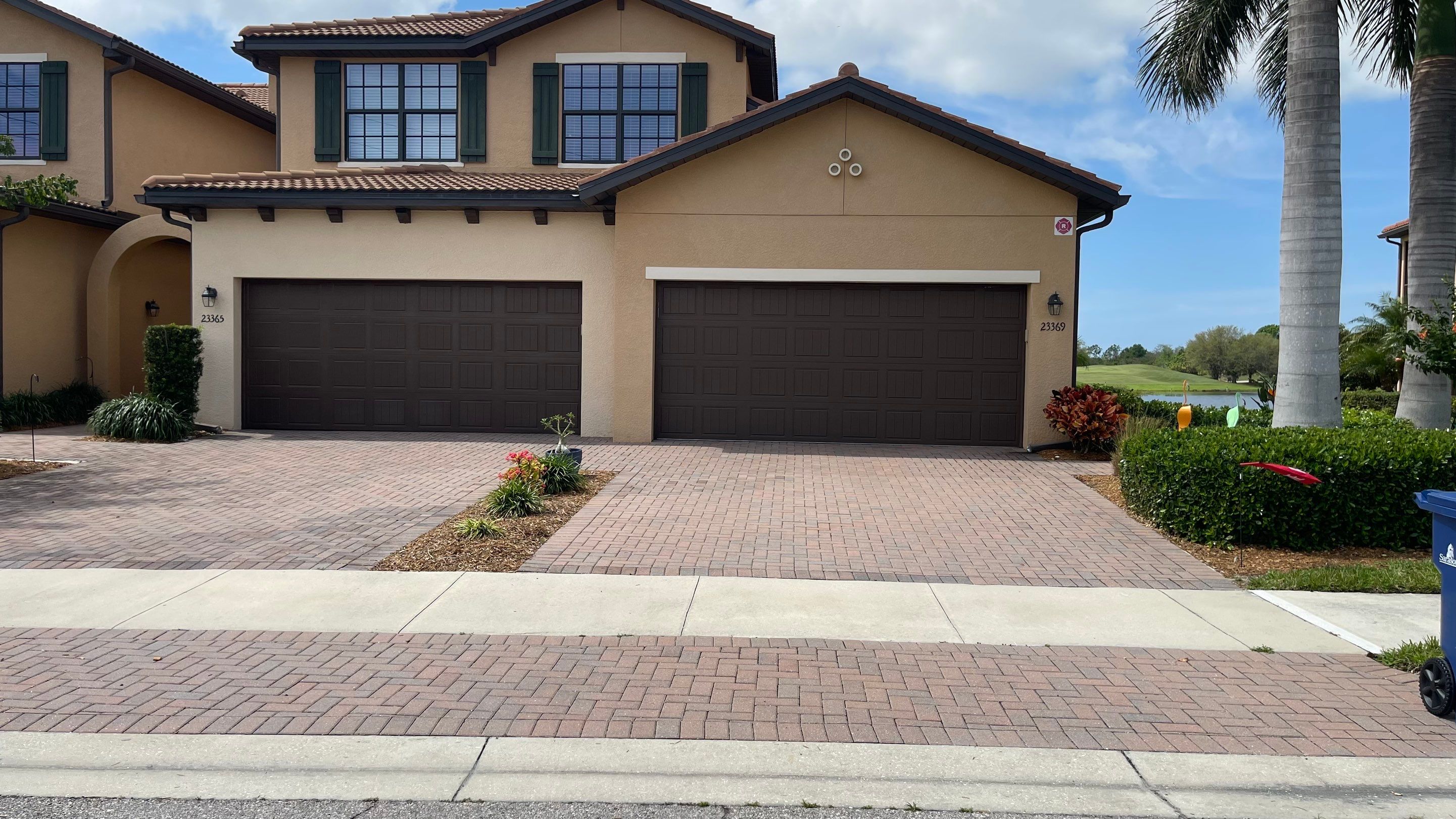 HOA Paver Driveway & Sidewalk Cleaning in Sarasota National, Venice, FL | Sunshine AquaWash by Sunshine AquaWash