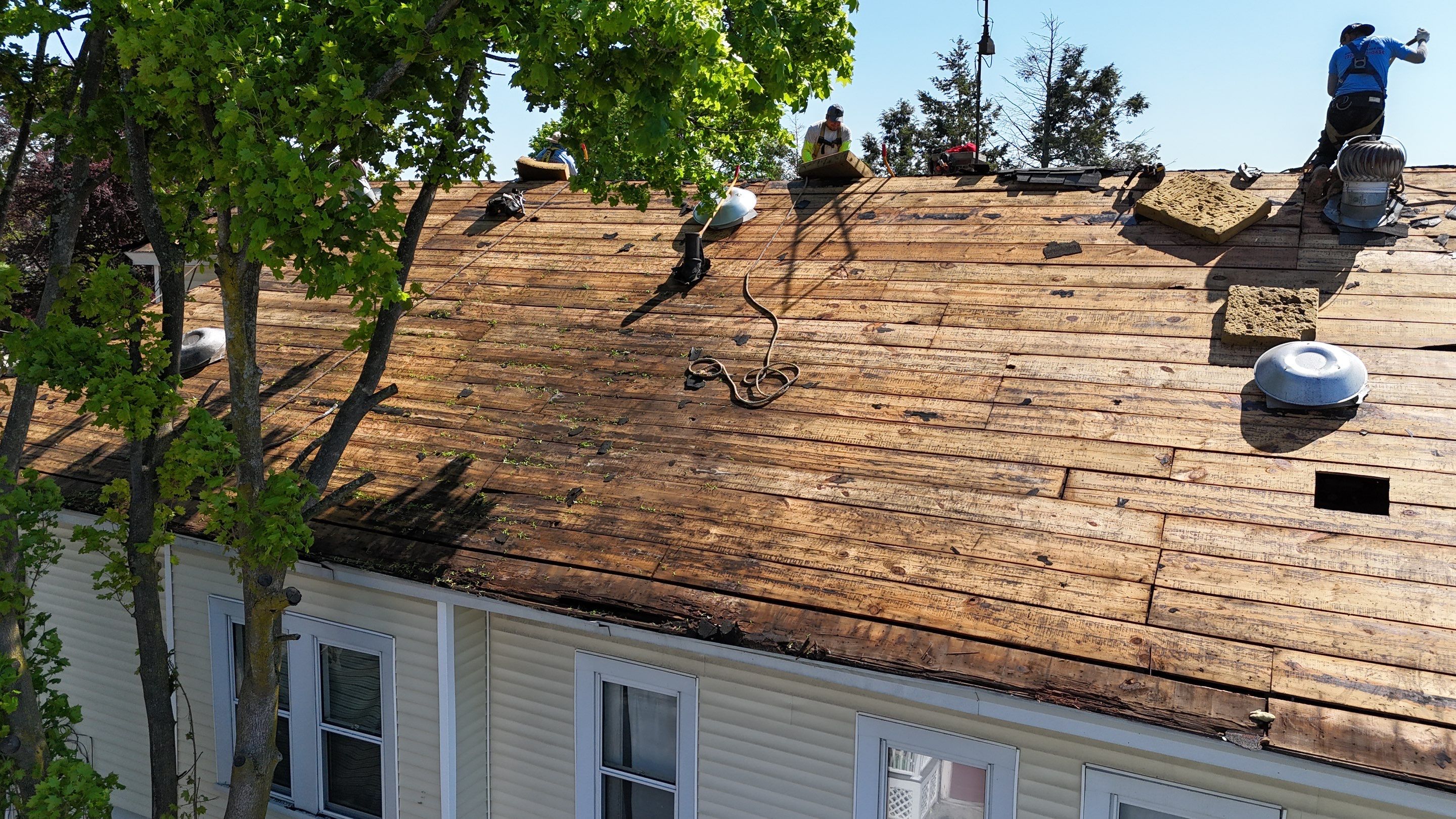Full Roof Replacement – Lawrence, MA by Mighty Dog Roofing of Greater Middlesex County