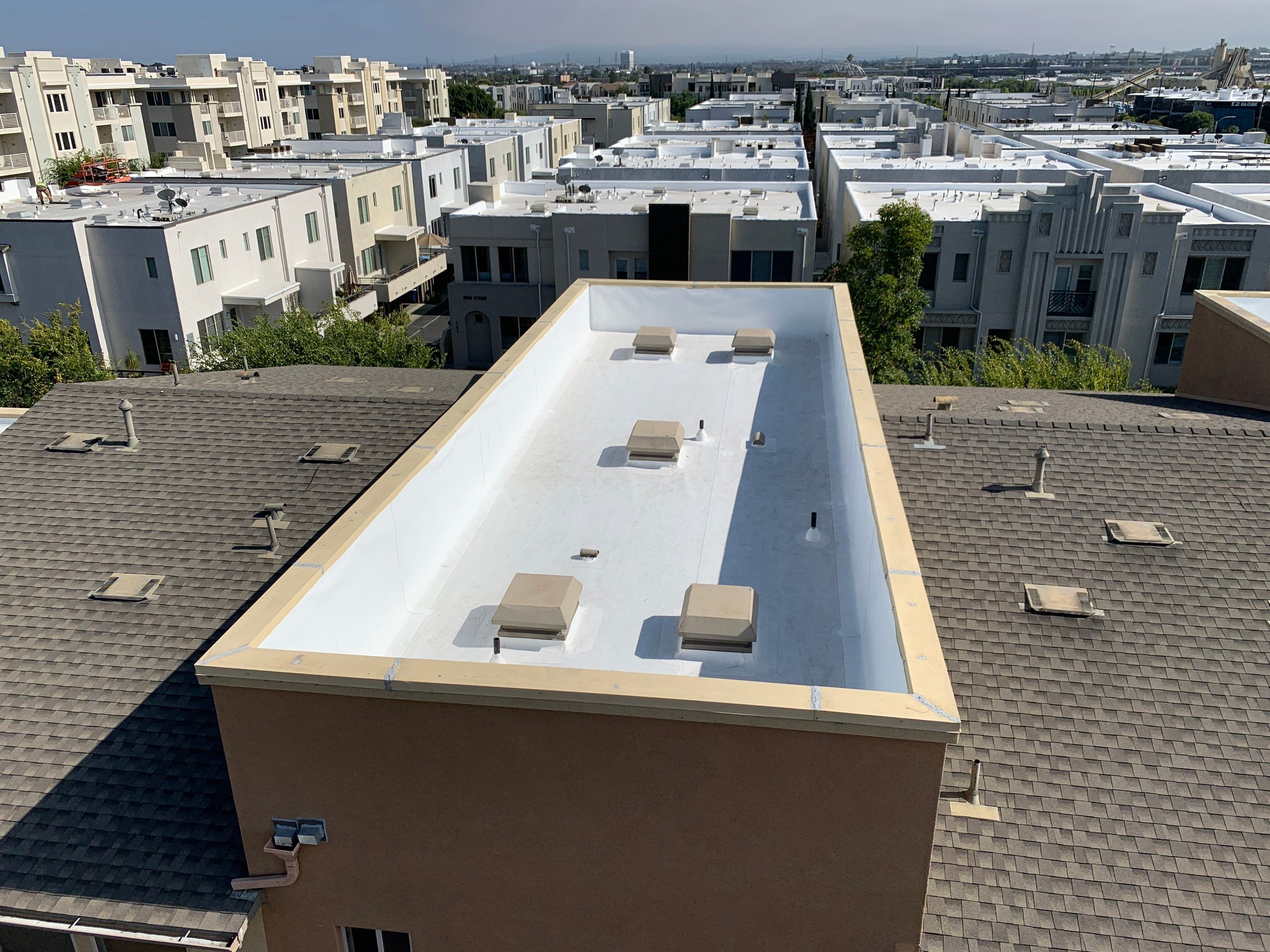 360 @ EL SEGUNDO by LA Roof Systems Corporation