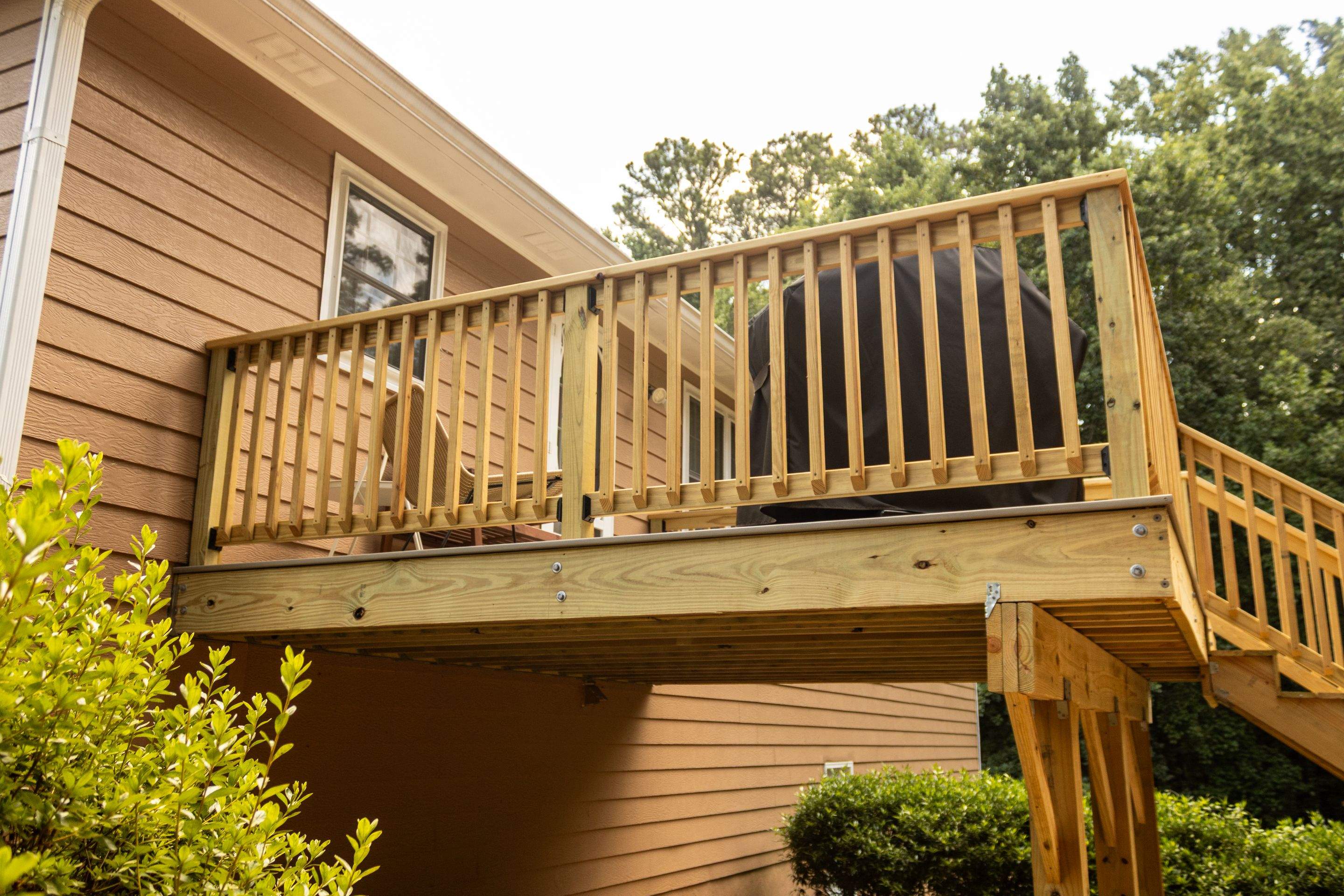 Lawrenceville, GA Deck Rebuild using Deckorators Venture Series and Pressure Treated Pine by Nelson Exteriors 