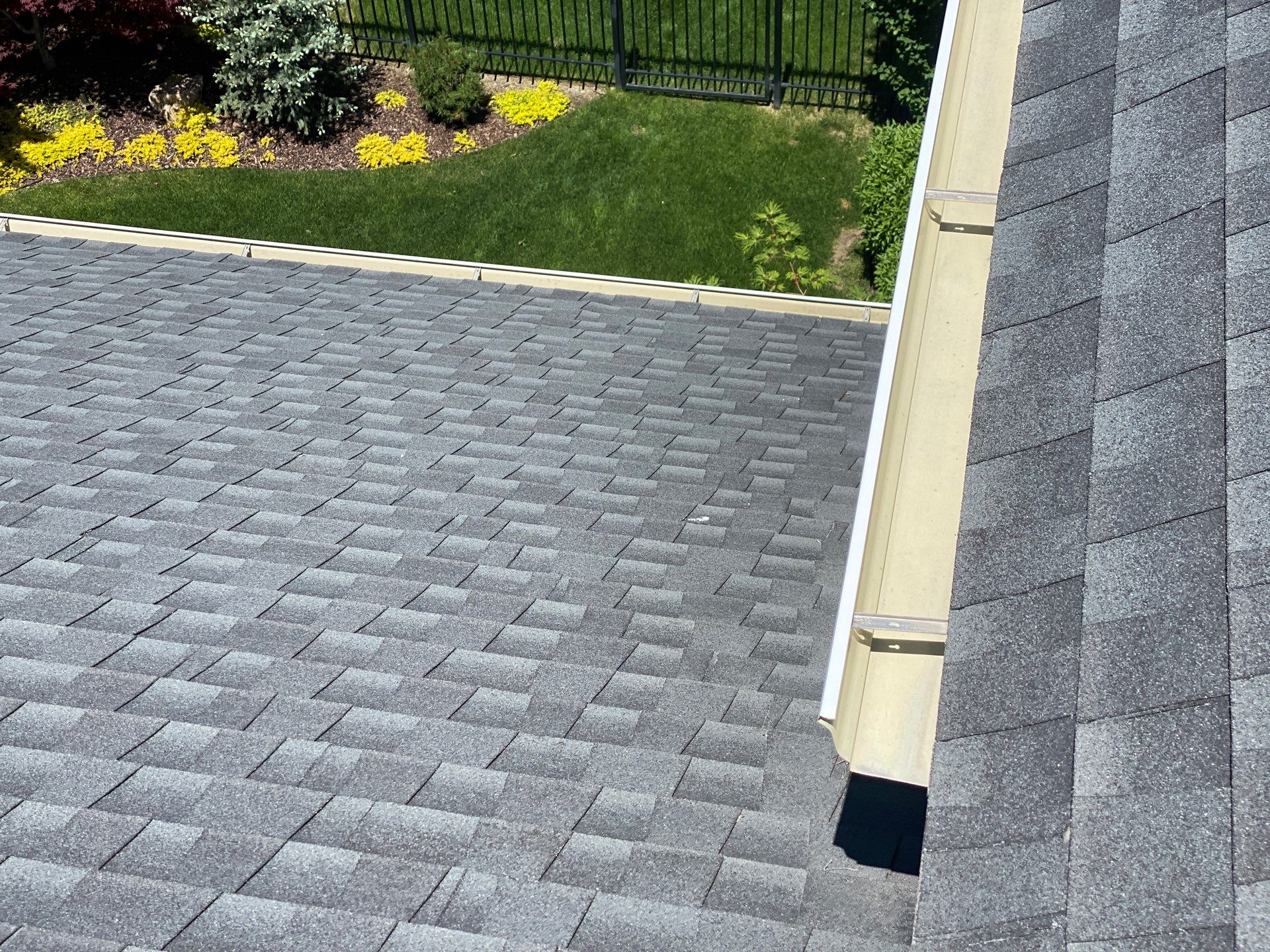 Project in sandy by Emerald Gotcha Gutters 