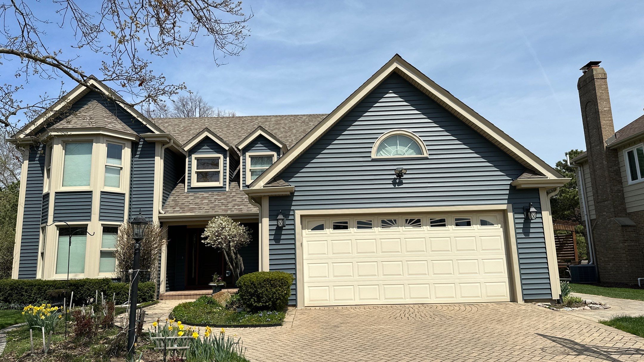 Siding Installation using Alside Charter Oak by Pro Home Services Inc