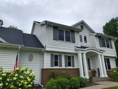 Seamless White Gutter Installation – Long Lake, MN