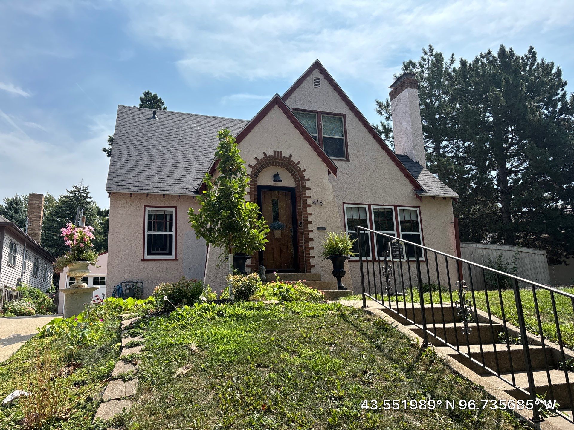 Exterior Stucco Painting and Trim Refresh in Sioux Falls by Select Painting, Coatings & Garage Cabinets