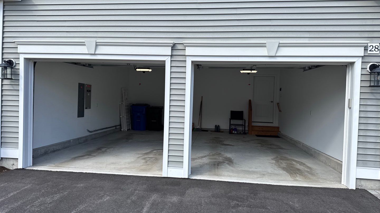 Garage in Londonderry, NH 03053 by Symphony Concrete Coatings