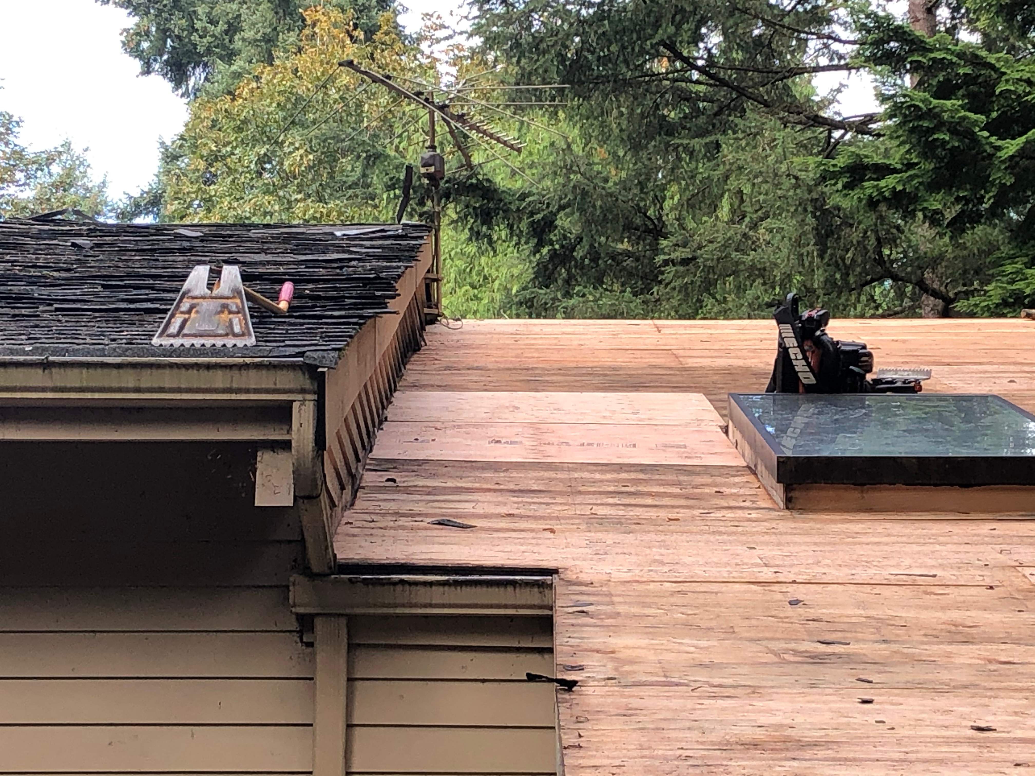 14410 Bellevue by RoofWorks Northwest