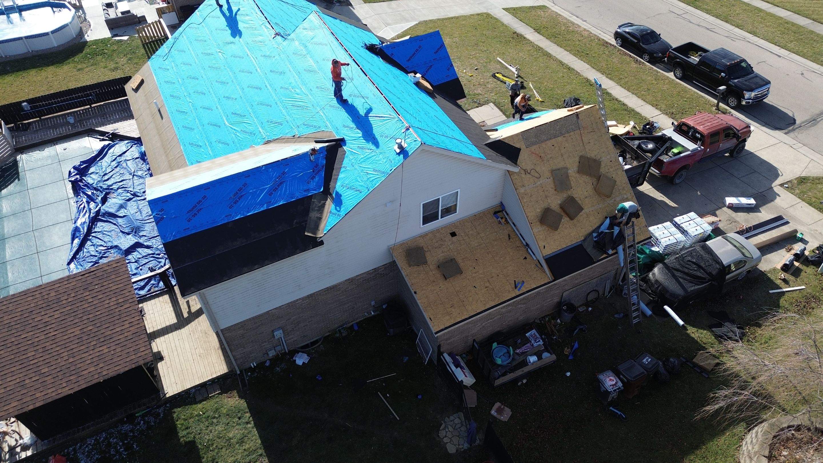West Hamilton - Pristine Black & Gutters by Tamlin Roofing
