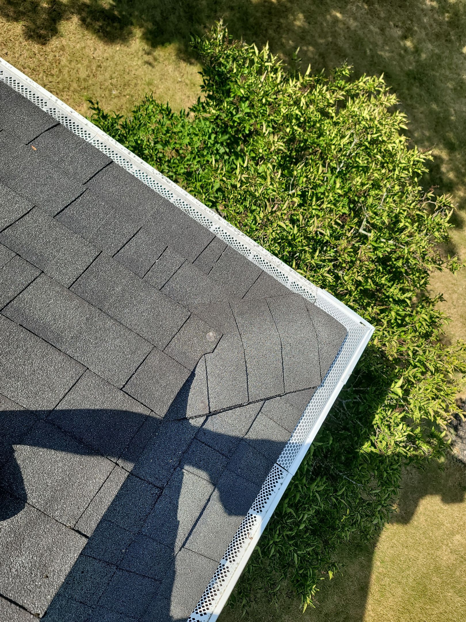 OWENS CORNING COLOR: Onyx Black by Eagle Eye Roofing