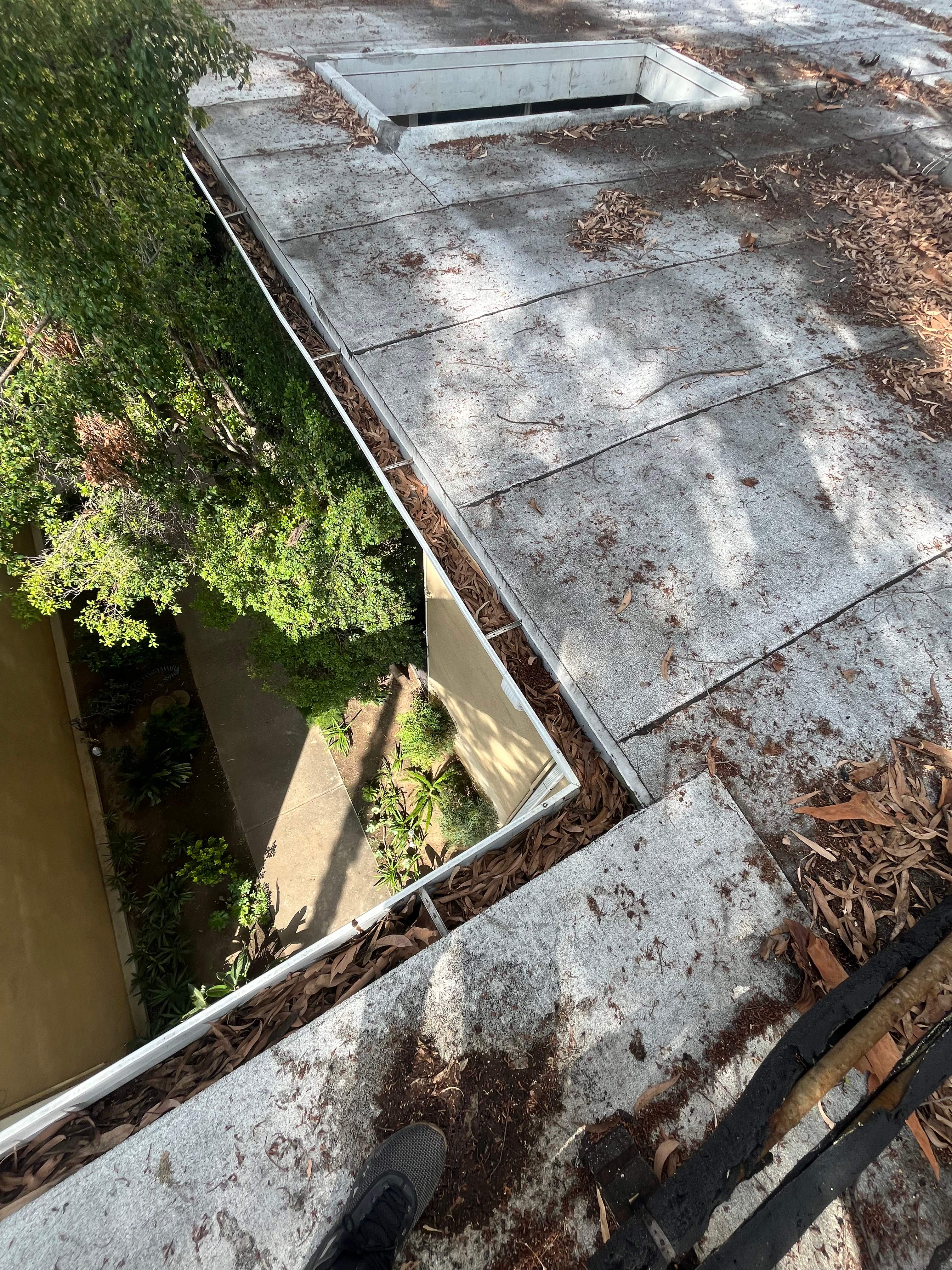 HOA Gutter Cleaning in Pasadena by Palm Coast Solar Cleaning