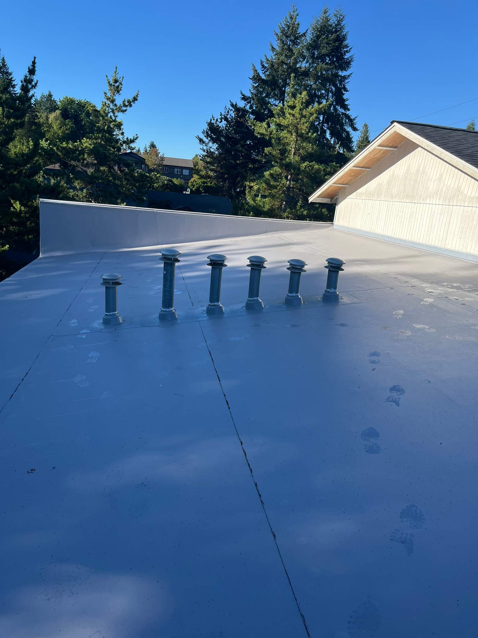 Commercial Roof Replacement in Port Orchard, WA by Hanley Construction