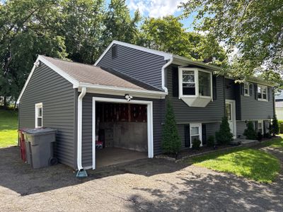 Siding Refreshment Using Cert. Monogram D/4 x 12'6'' Clapboard, Smoky Gray