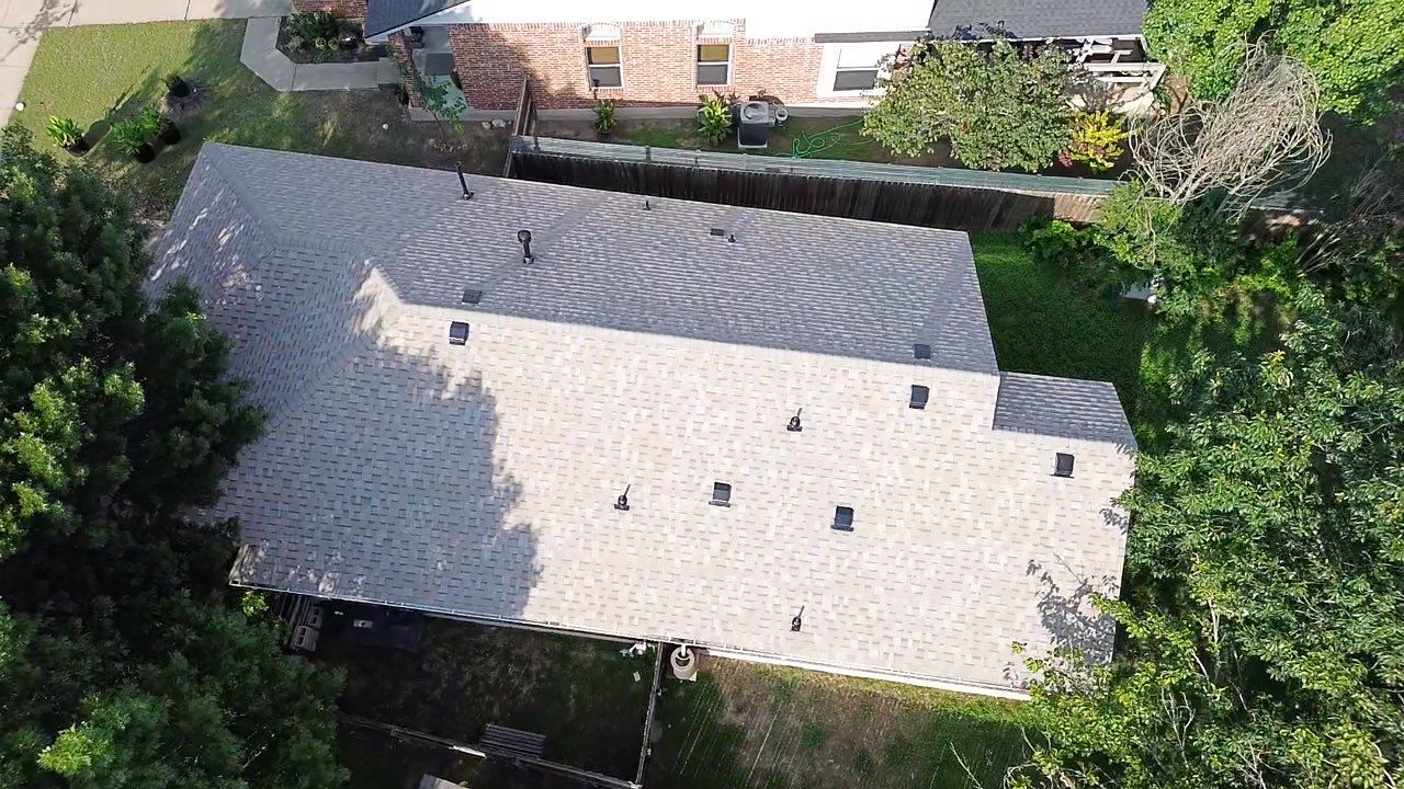 Amber - Owens Corning TruDefinition Duration by RoofsOnly.com