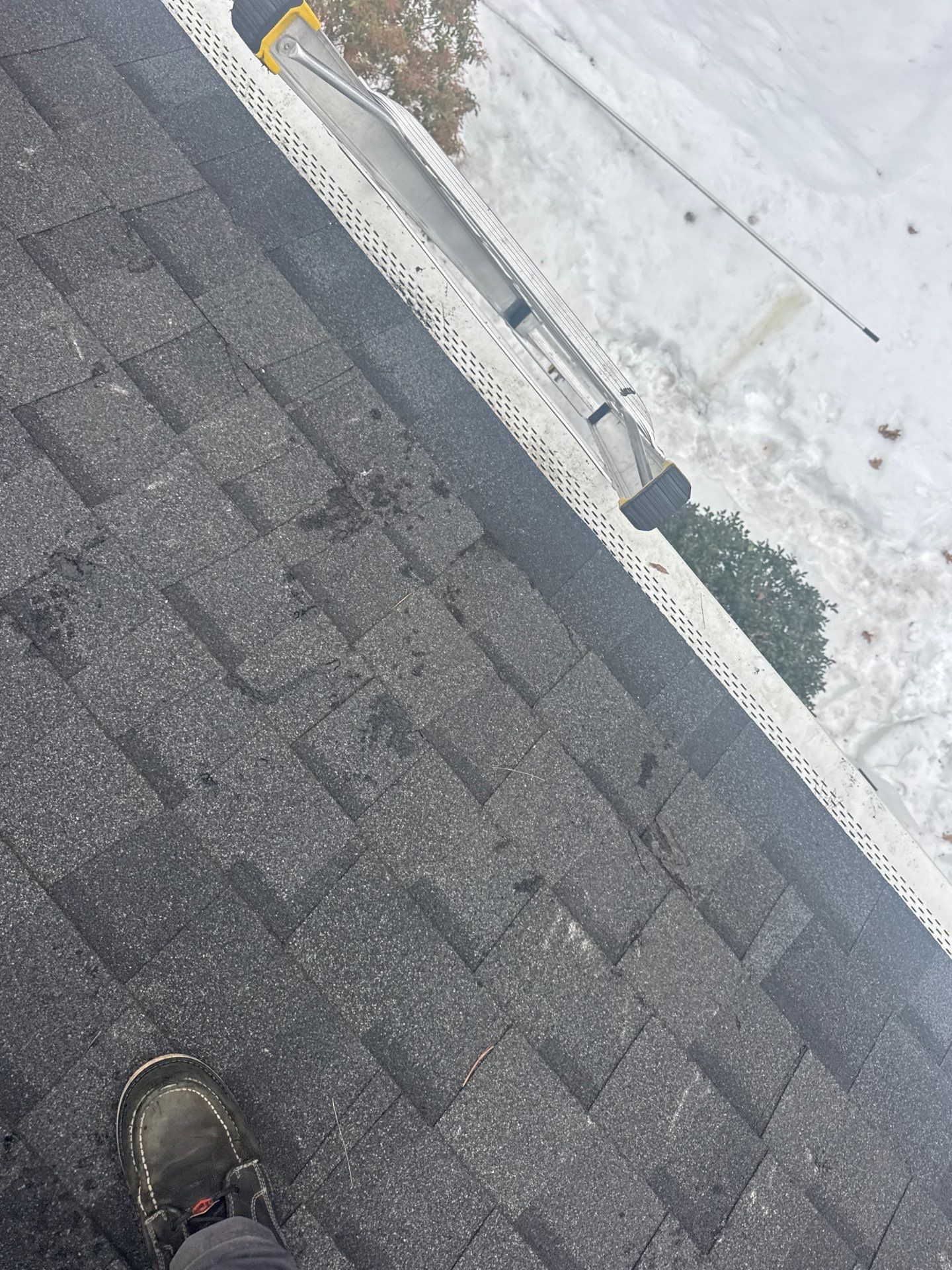 Ice Dam Removal & Snow Removal in Billerica, MA  by Mighty Dog Roofing of Greater Middlesex County