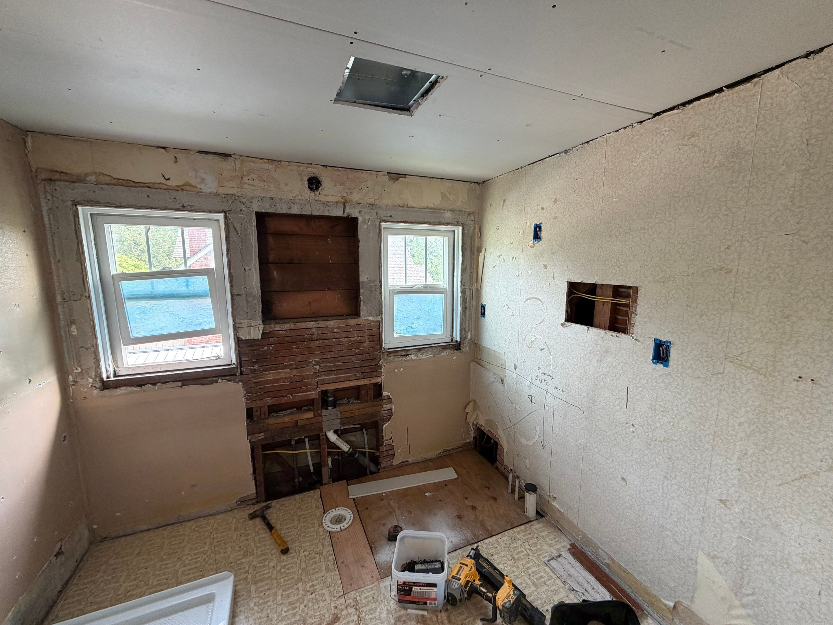 Bathroom Renovation by Handyman State LLC