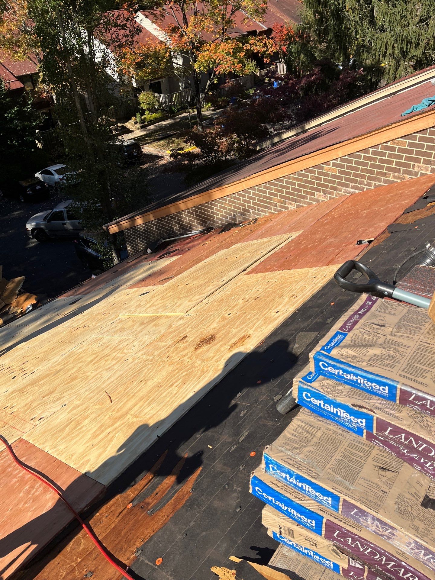 Reston: Residential Roof Replacement with CertainTeed Landmark Pro Designer Shingles in Max Def Red Oak by RM Banning, Inc.