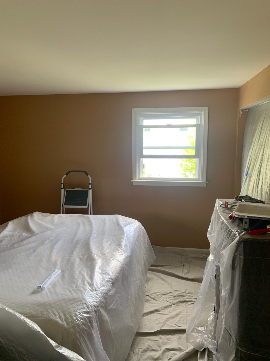 Bedroom Remodel using Custom Built Doors & Shelves by A1 NERDY HOMES LLC