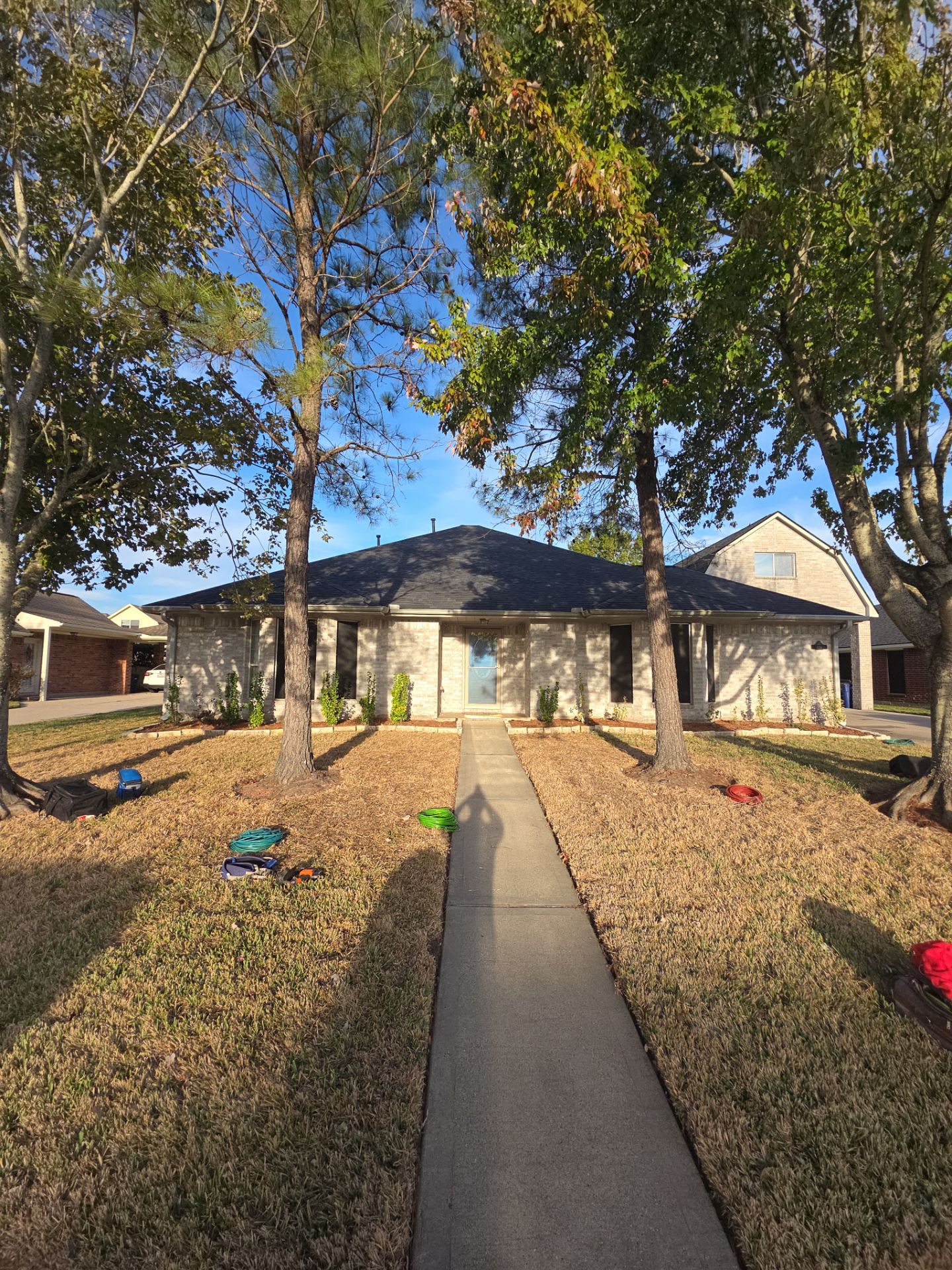 Residential Roof Replacement using OWENS CORNING OAKRIDGE by Elite Roofing LLC