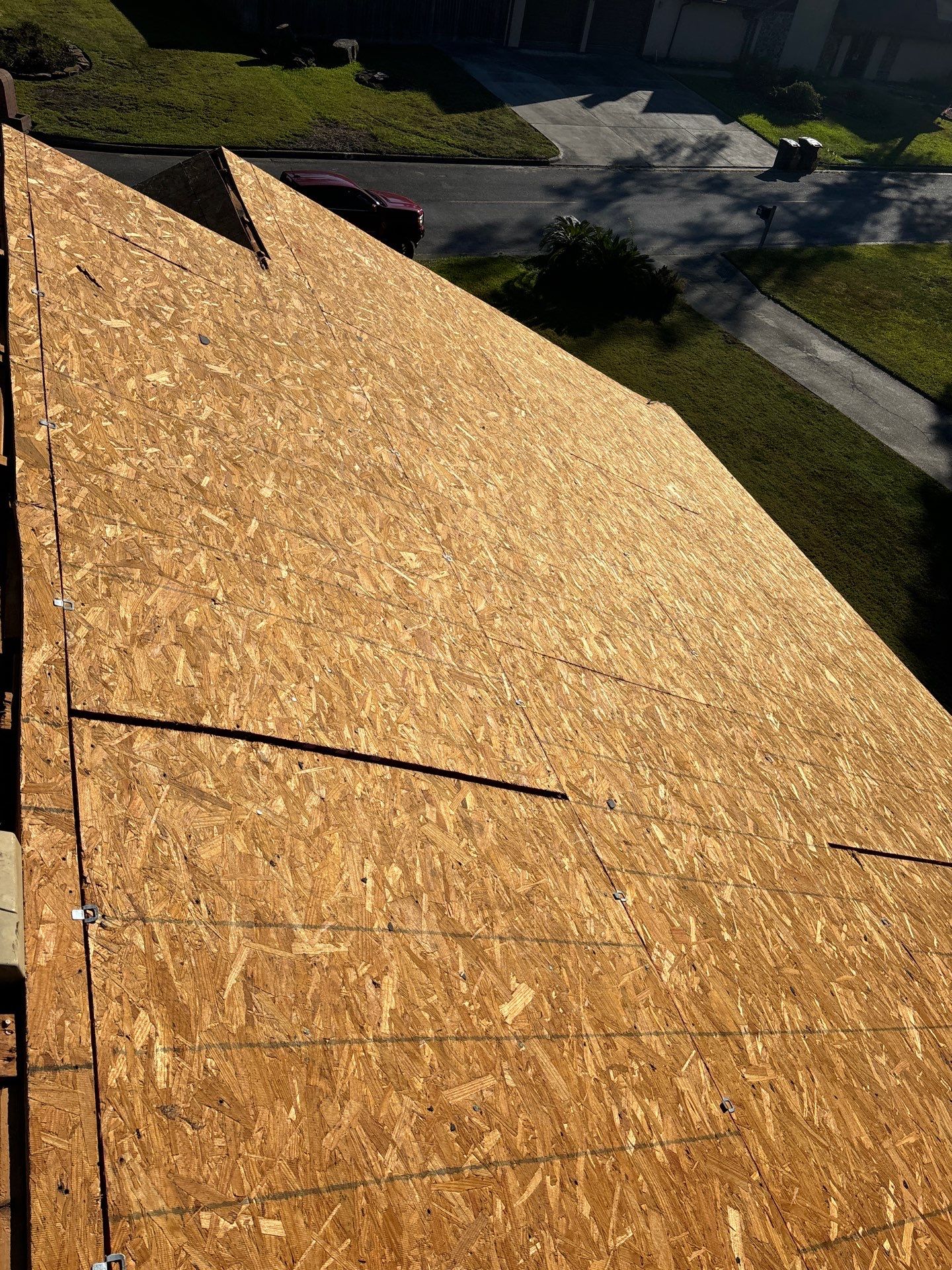 Residential Roofing Installation using Owen's Corning Duration (Lifetime) Shingles by Roof Repair Company
