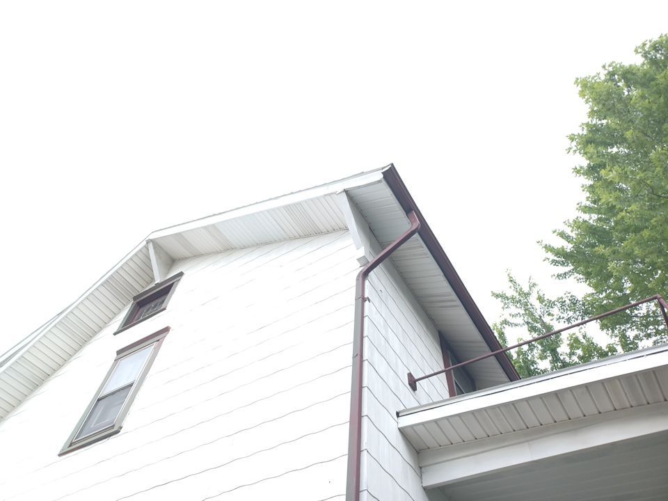 Brittany Minocchi by Silver Leaf Contracting 