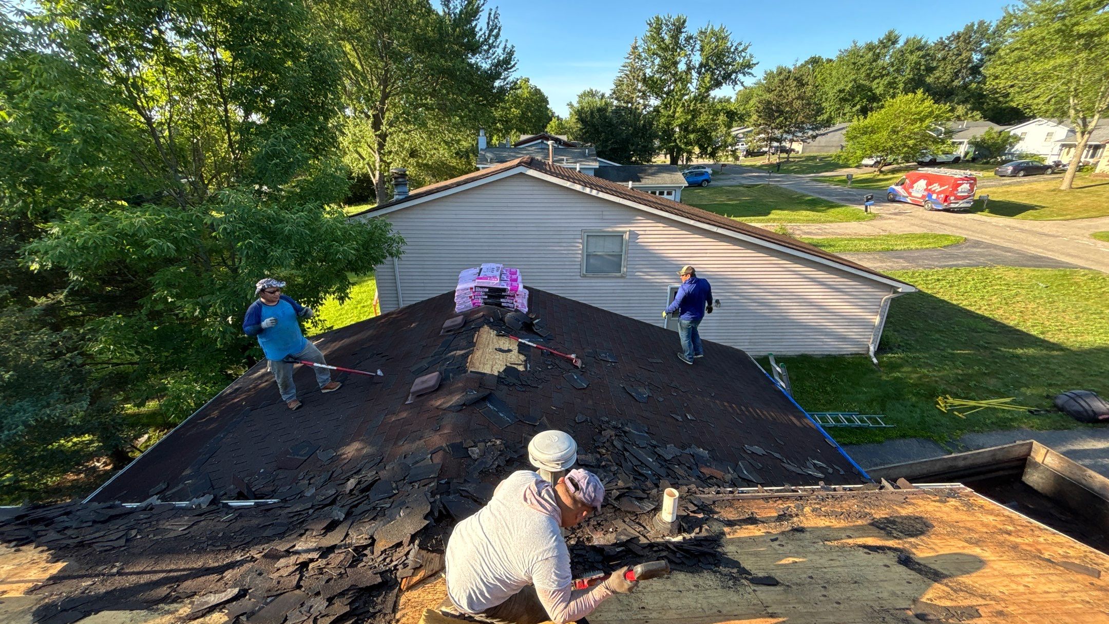 Roof Replacement using Owens Corning Brownwood by 180 Contractors