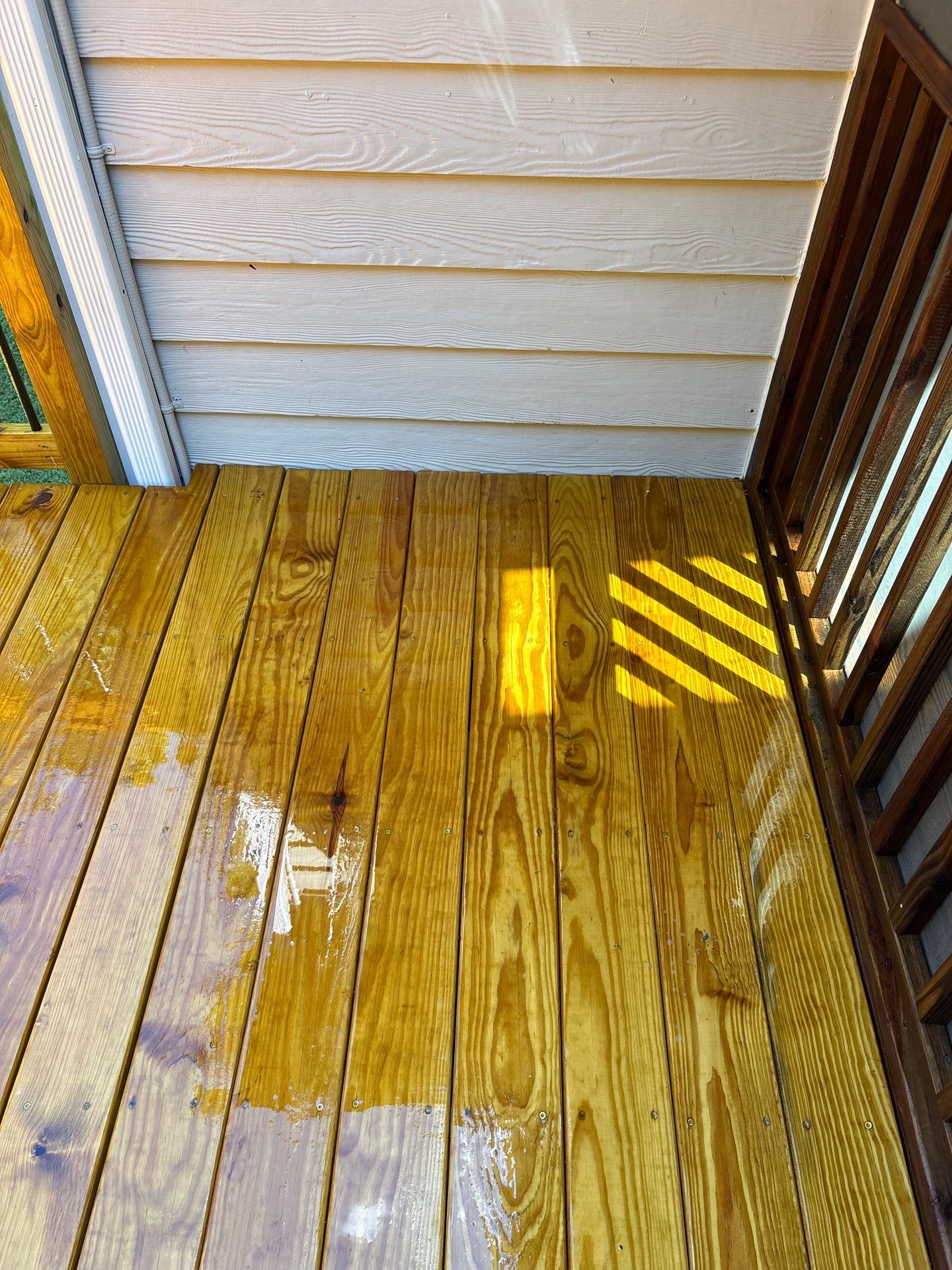 Deck using Wood Sealant by DuraSeal