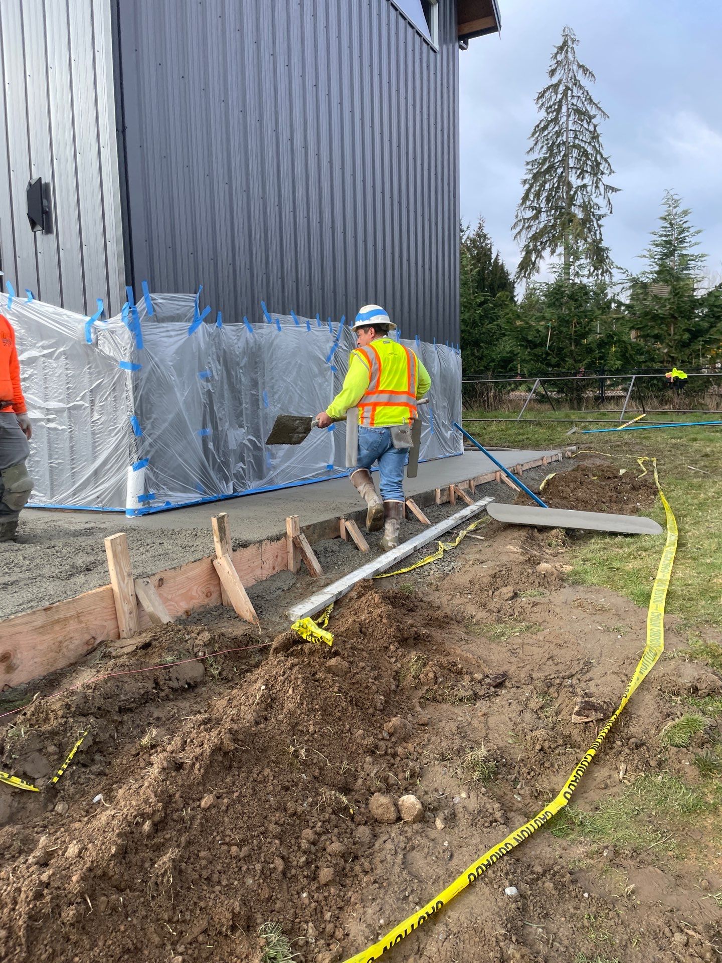 Concrete Walkway Surround and Front Patio | Snohomish  by Jireh Asphalt & Concrete Inc 