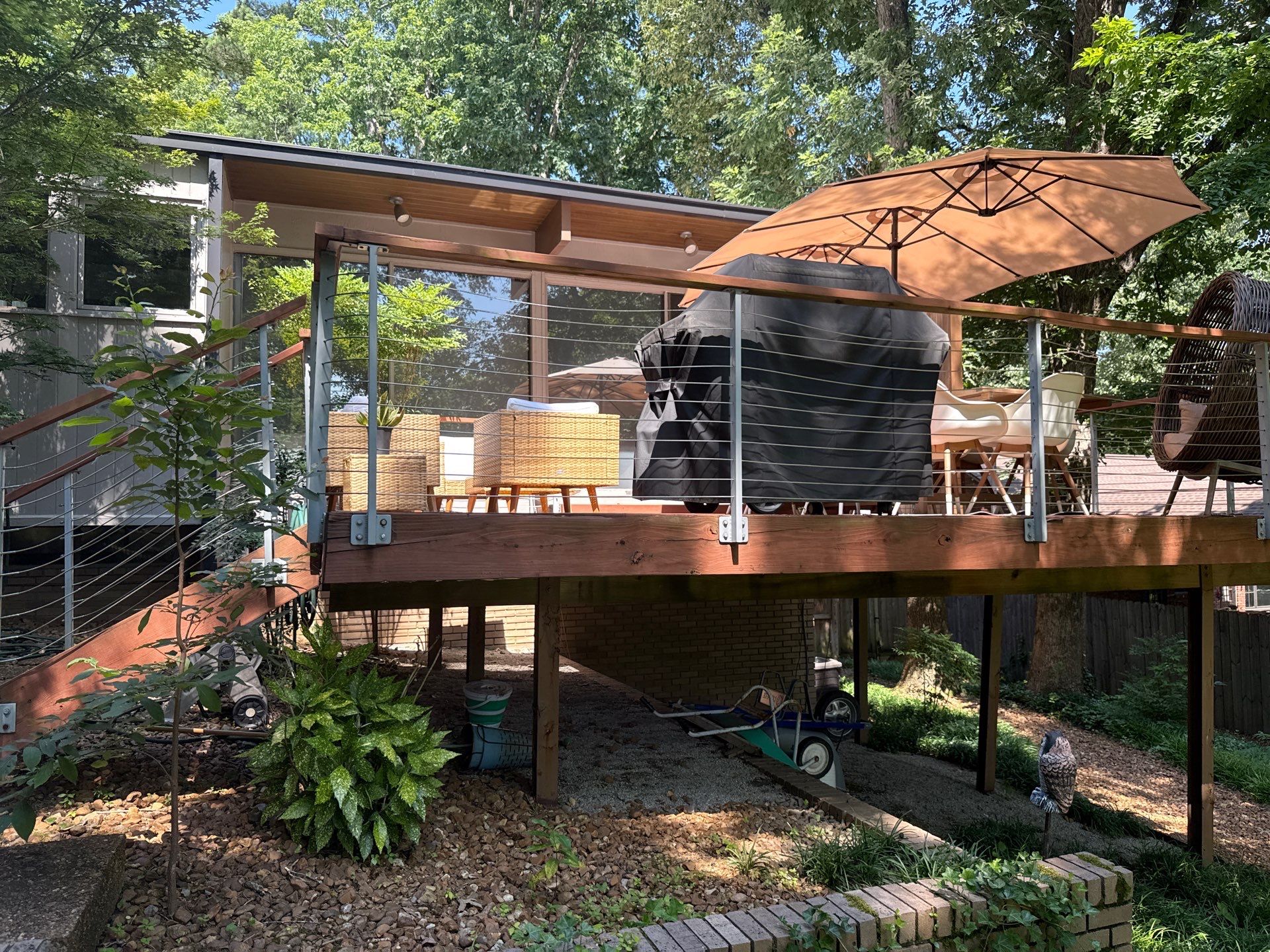 Modern Metal Siding and Deck Railing Renovation in Memphis by Revival Roofing Services