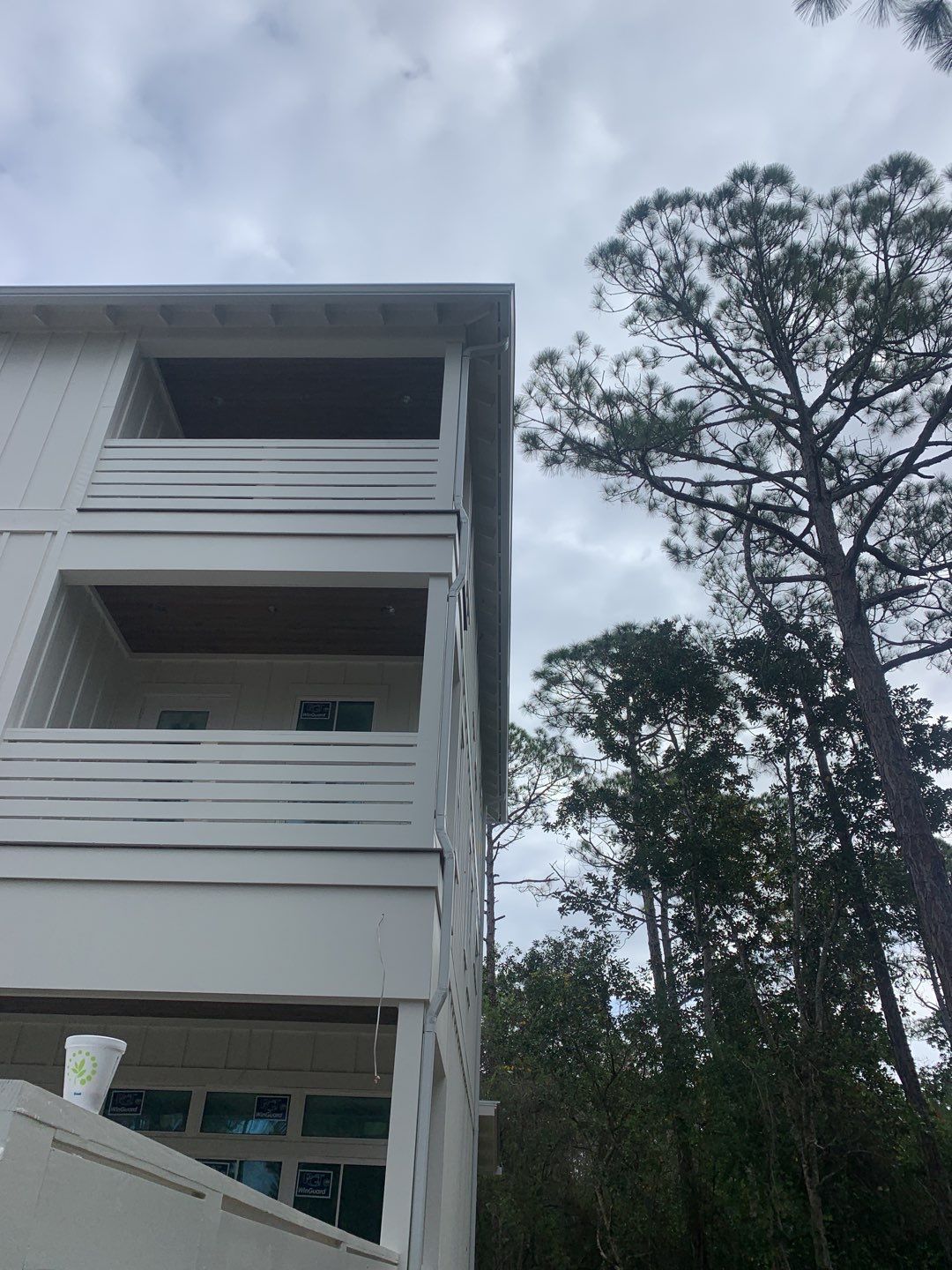 6-inch White Seamless Gutters in Santa Rosa Beach, FL by Gutter Professors