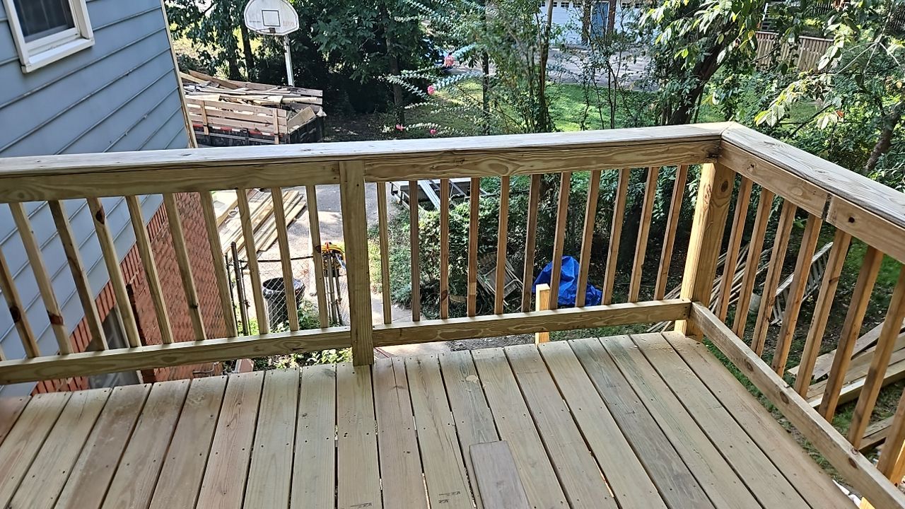 Russet Cove Circle - Deck Installation by Pillar and Pine