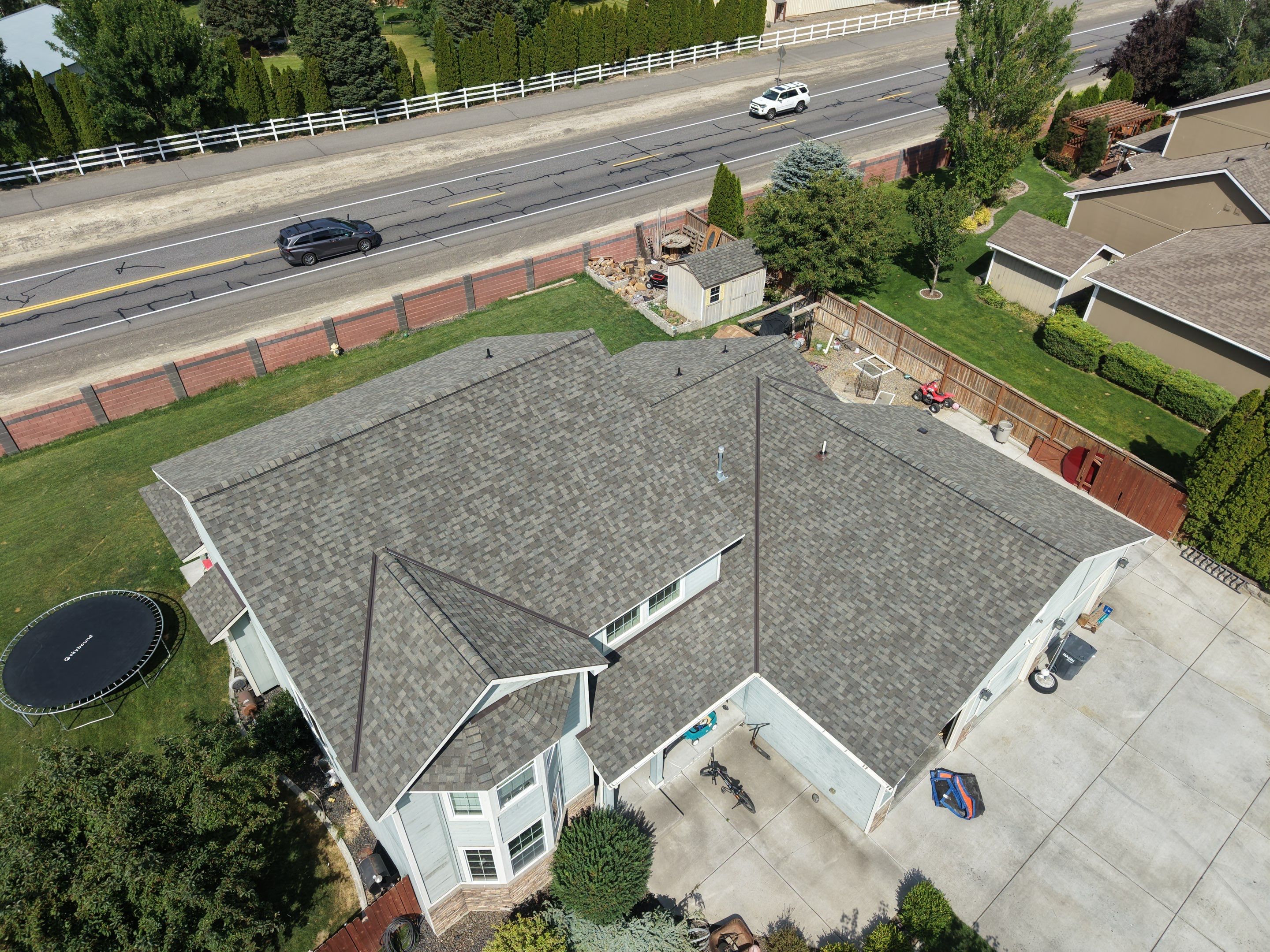 West Richland Residential Roof Replacement With Weathered Wood Shingles Hazelwood Dr West Richland, WA 99353 The Denali System - Certainteed Landmark® Shingle - Weathered Wood by Alpine Roofing