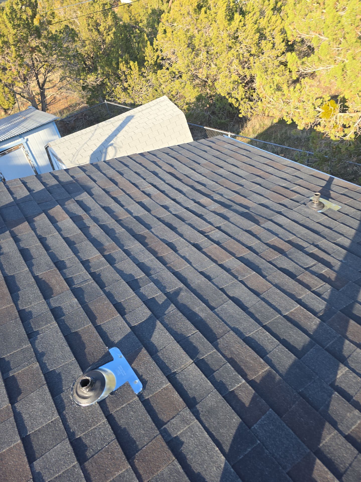 Black Oak Project in White Mountain Lakes by Slade Roofing