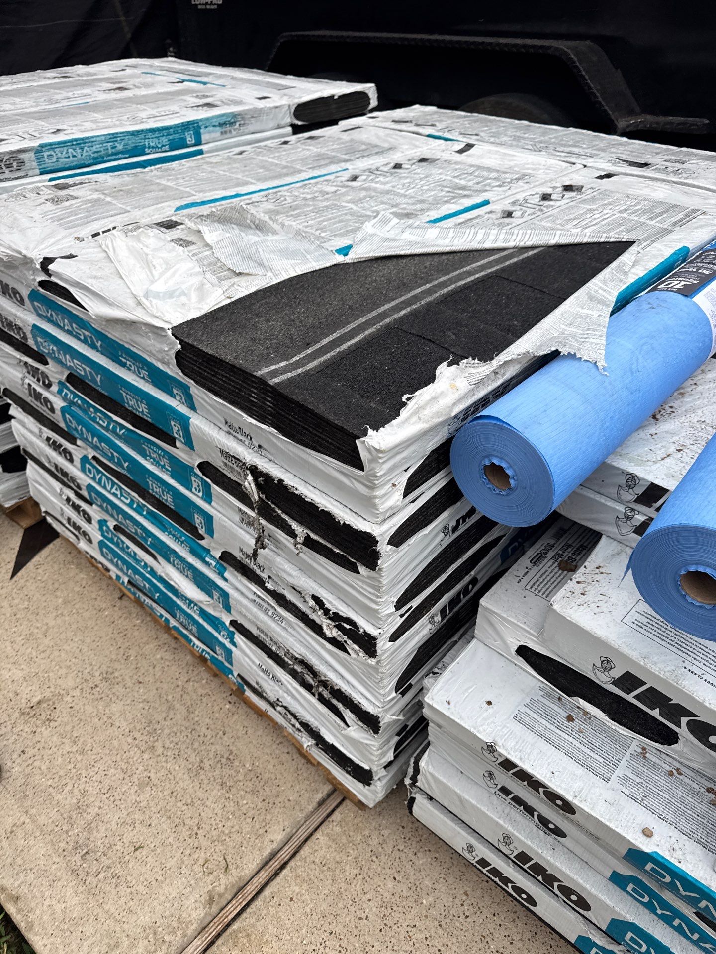 IKO Dynasty - Matte Black by Roof Concepts Construction