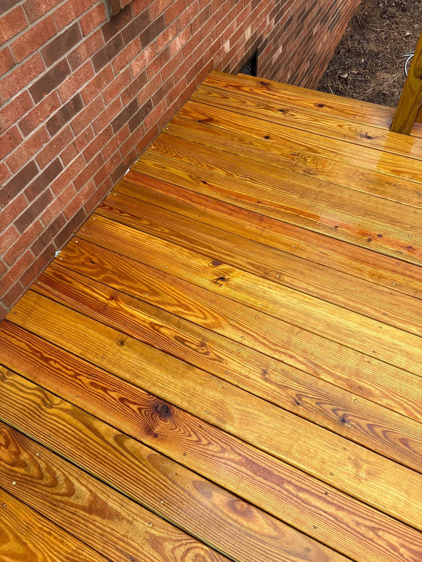 Wood Deck using Wood Sealant by DuraSeal